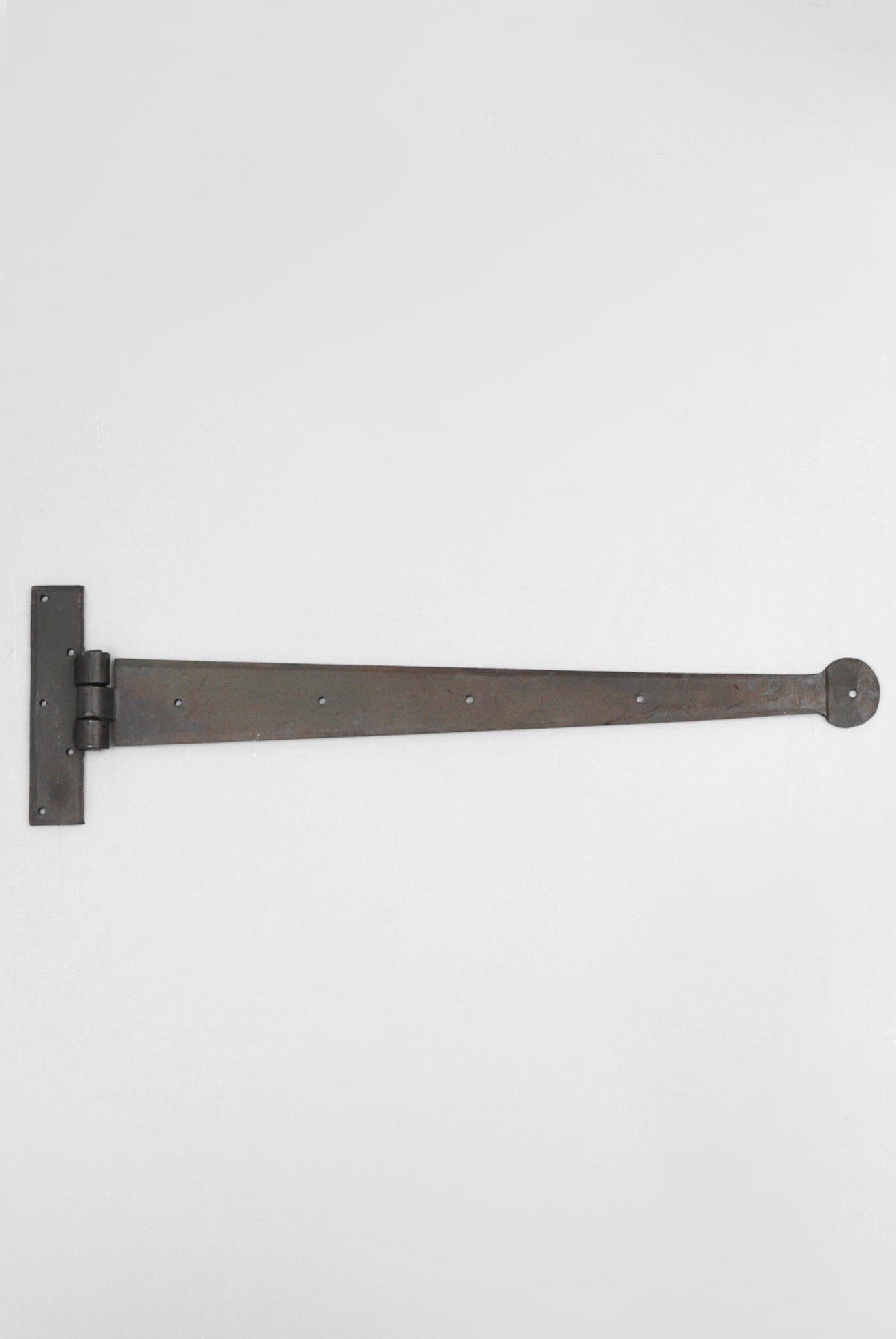 18" Coinbase Hand Forged T Hinges Pair in Beeswax Finish - G Decor