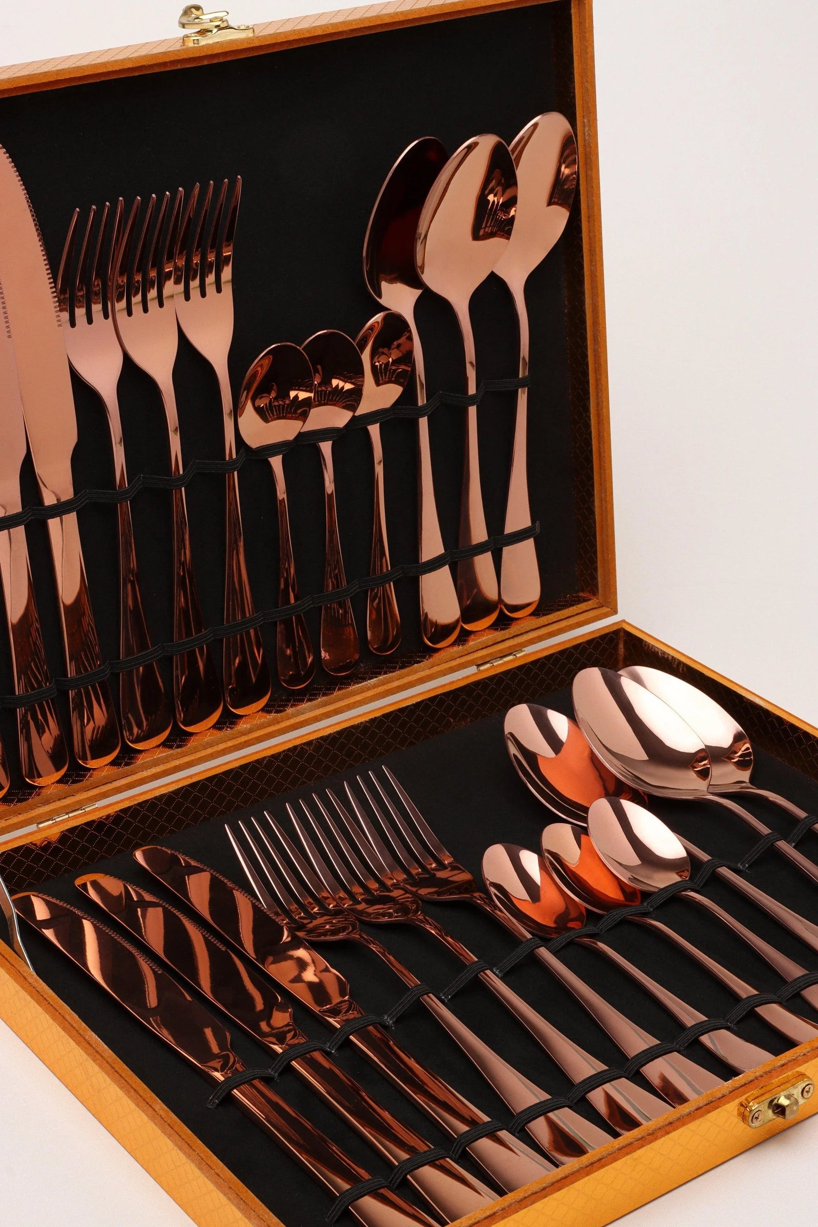 Vermont Rose Gold 24-Piece Stainless Steel Cutlery Set Gift Box — close-up view, G Decor