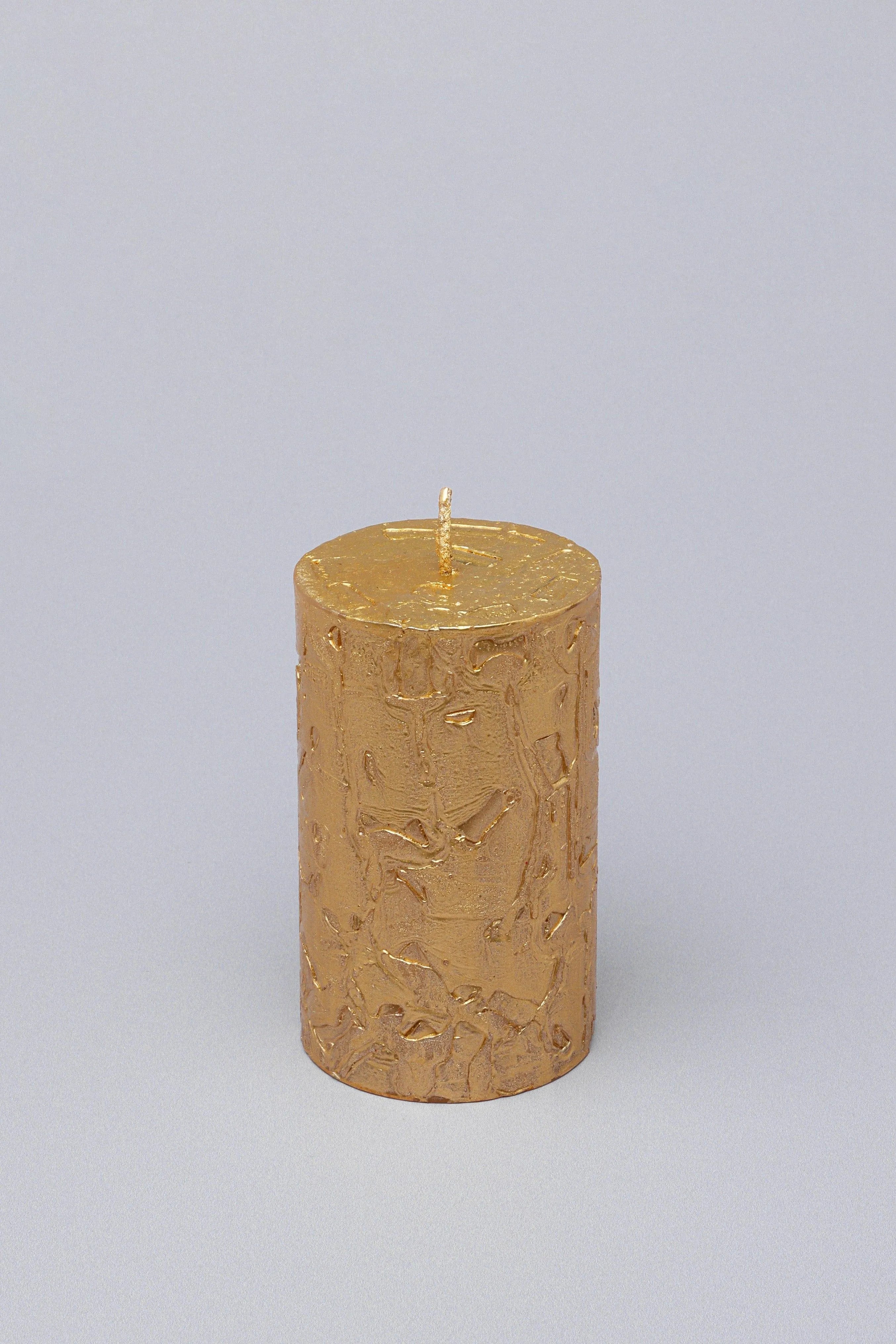 adelle-aurelia-gold-signature-waxwork-pillar-candle-in-warm-gold-g-decor-35495 - G Decor