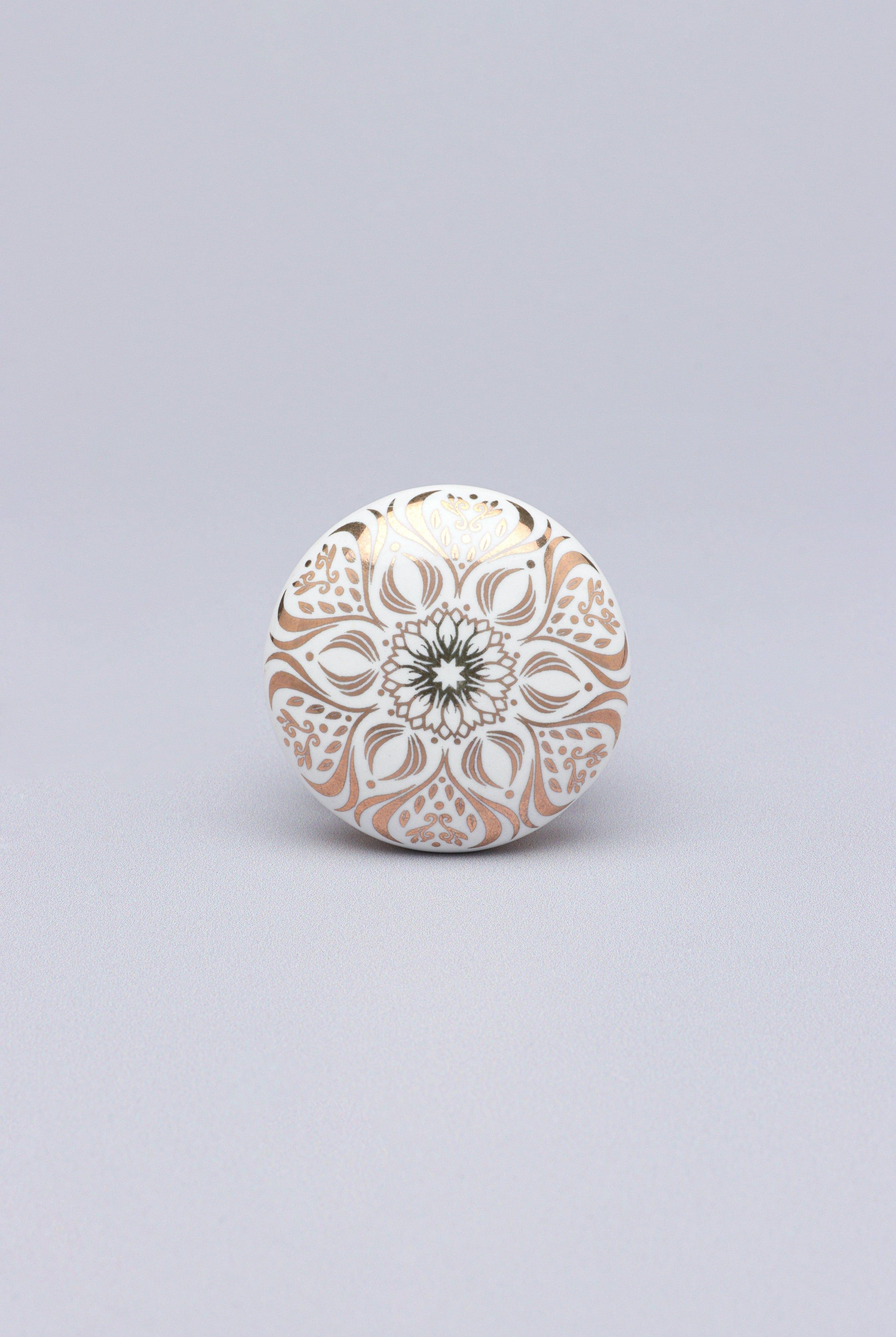 Aristocracy Gold Elegant Ceramic Door Knob - G Decor