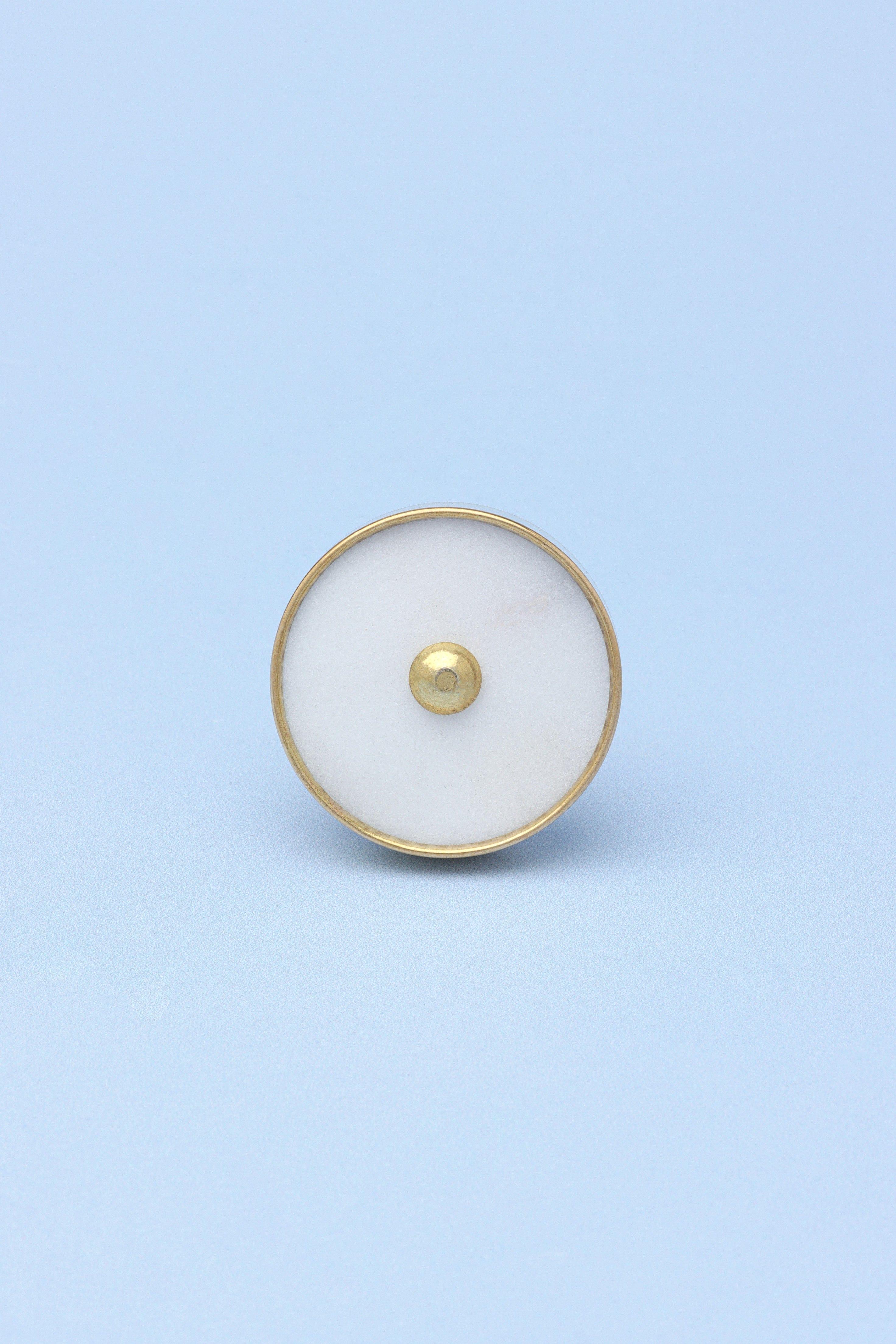 Attraente Brass Round Circular Detailed Pull Knob - G Decor