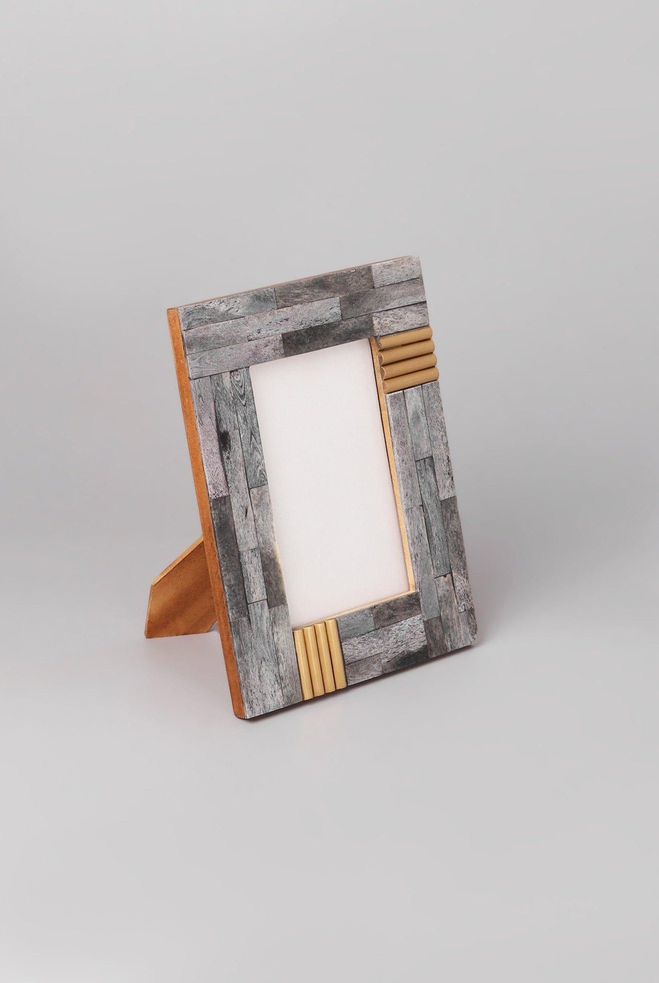 Cadre Doré Handcrafted Horn Bone & Brass Photo Frame Gray Picture Display - G Decor