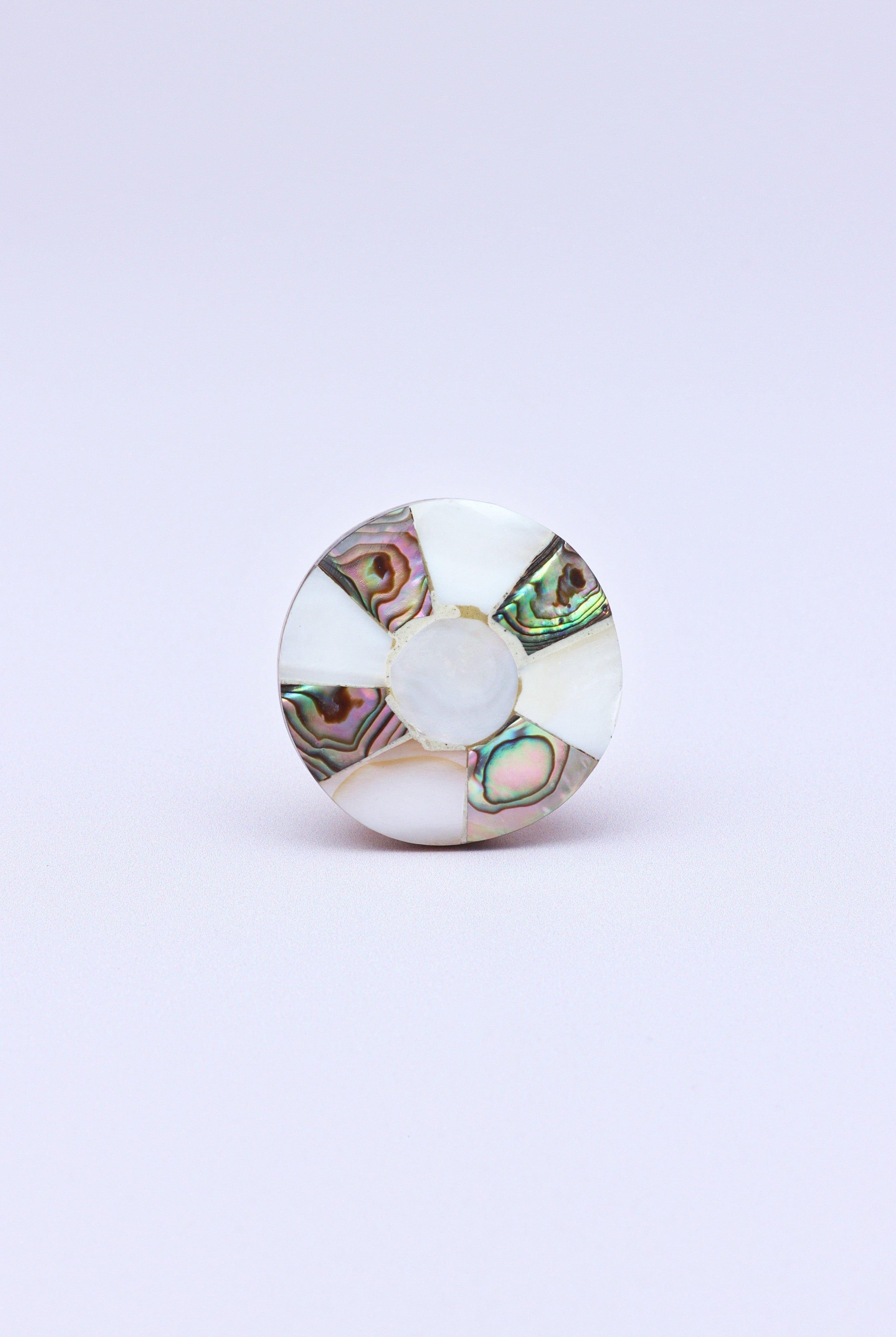 Cordelia Handcrafted Mother Of Pearl With Brass Gold Finish Pull Door Knob - G Decor