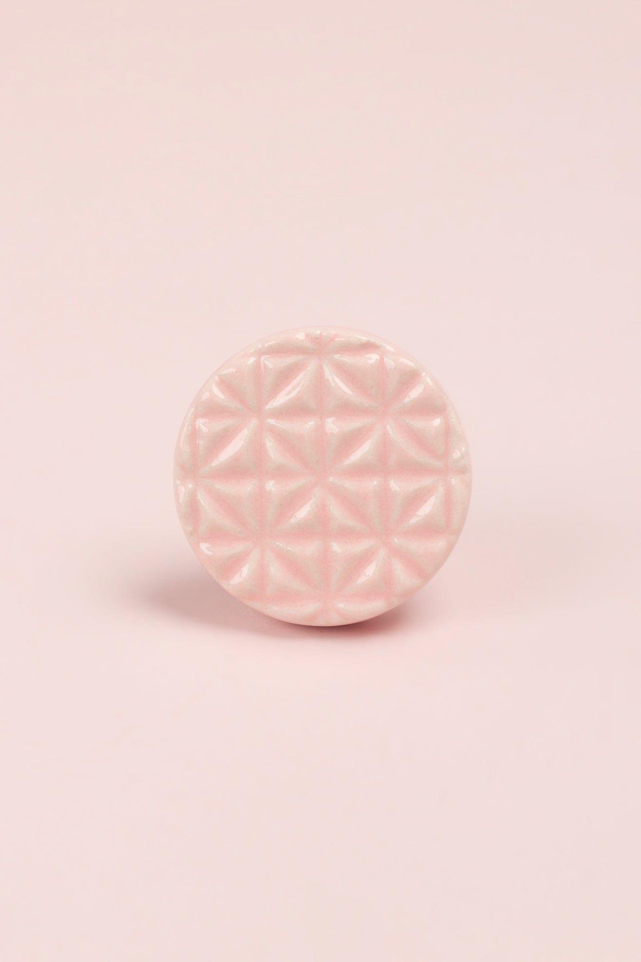 Divertido Handpainted Ceramic Door Knob In Pastel Collection - G Decor