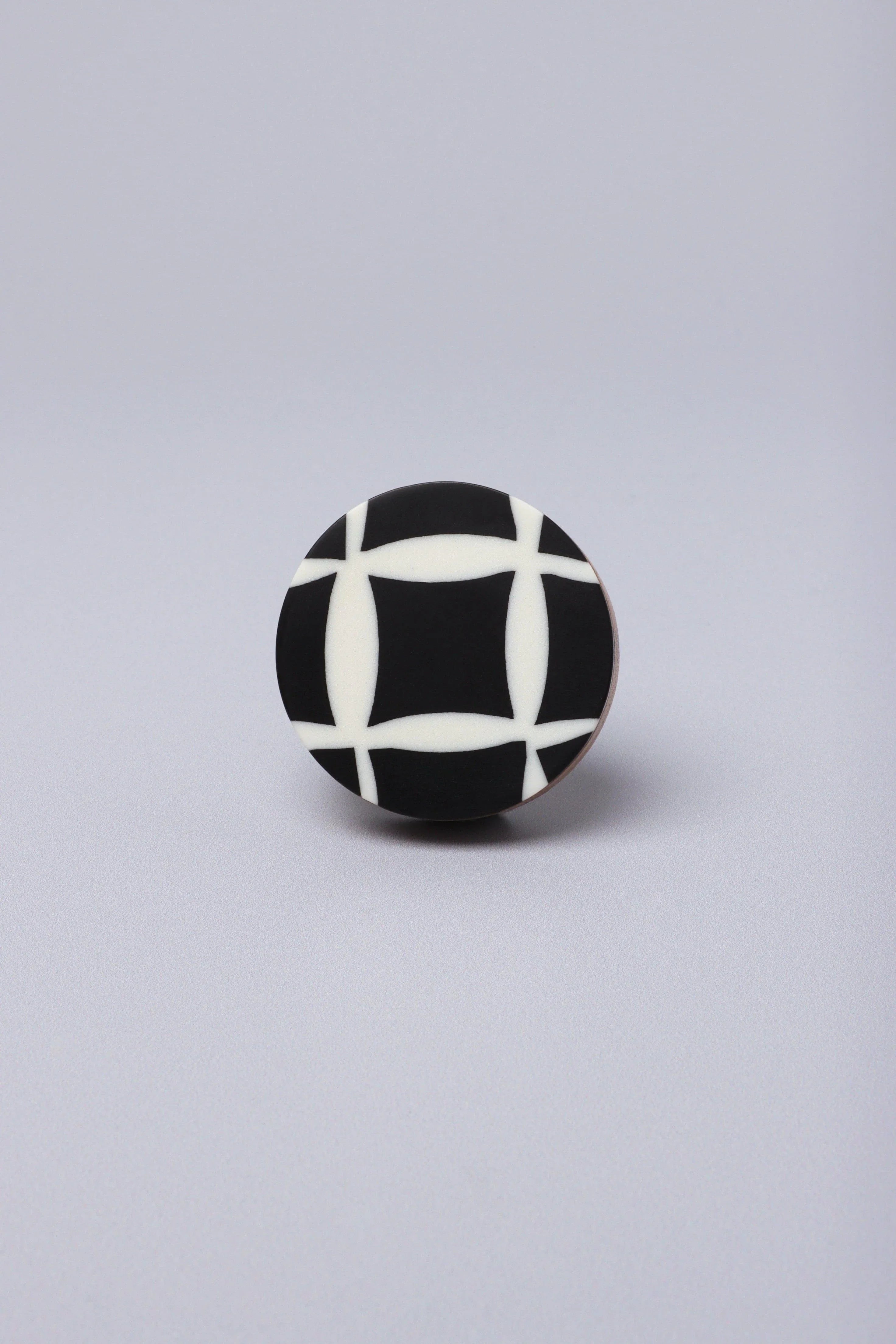 dizzy-mosaic-grid-pattern-delights-handle-door-knob-g-decor-34484 - G Decor