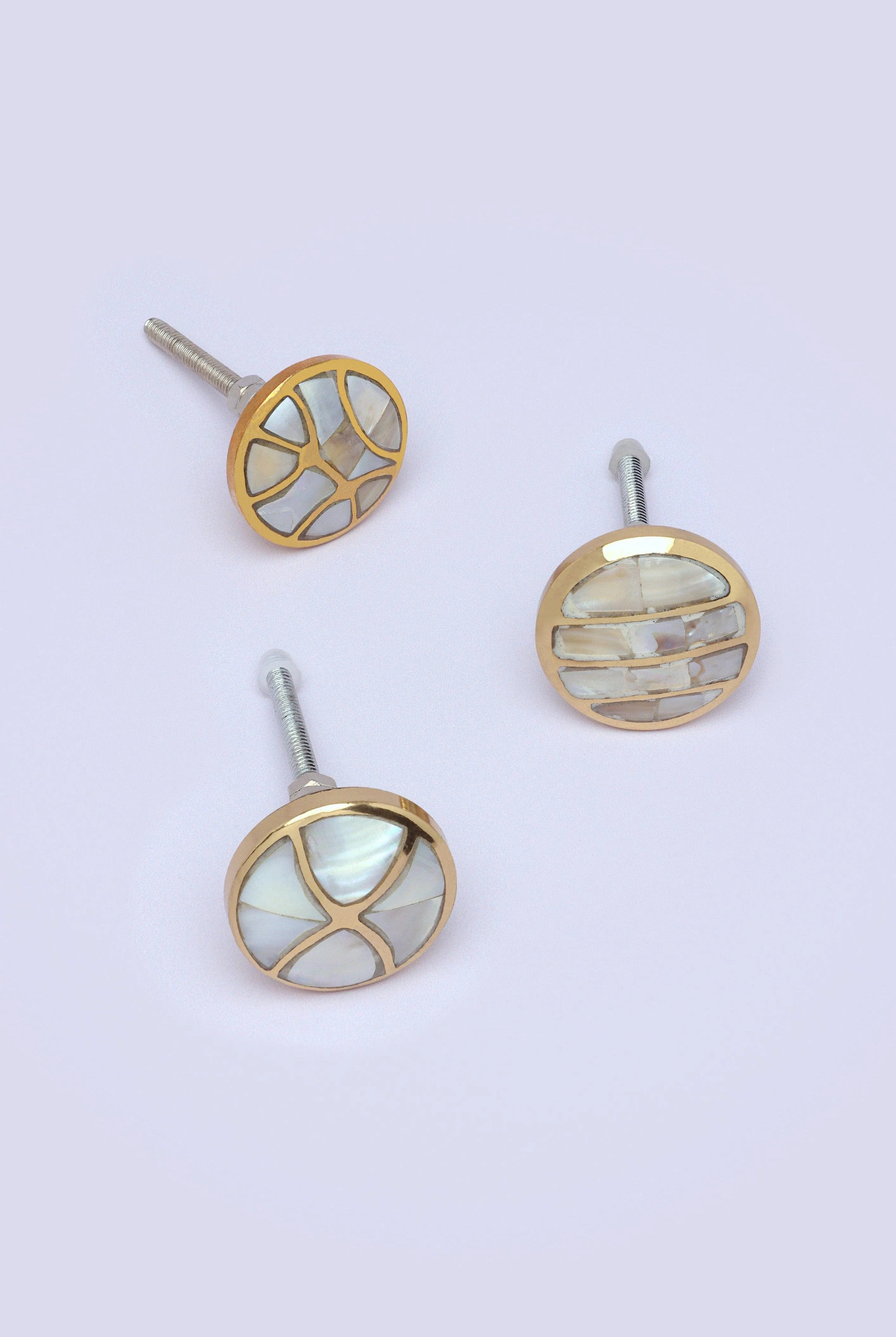 Elizabeth Legacy Mother of Pearl Gold Brass Pull Knobs - G Decor