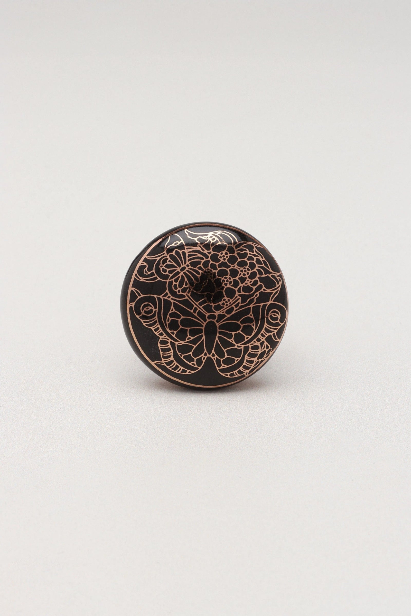 Eternal Bloom Tree of Life Ceramic Cabinet Knob Set in Black and Gold — alternate view, G Decor