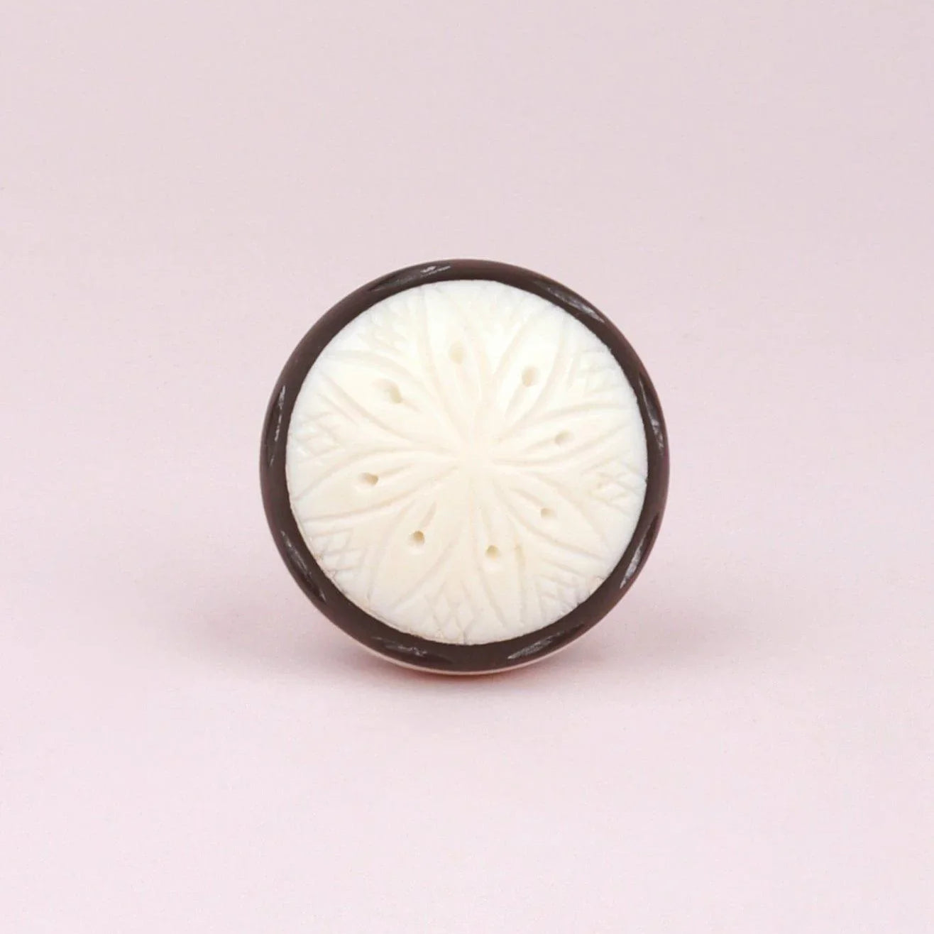 Ivory Horn Bone Door Knobs Refined Cupboard & Drawer Accessories - G Decor