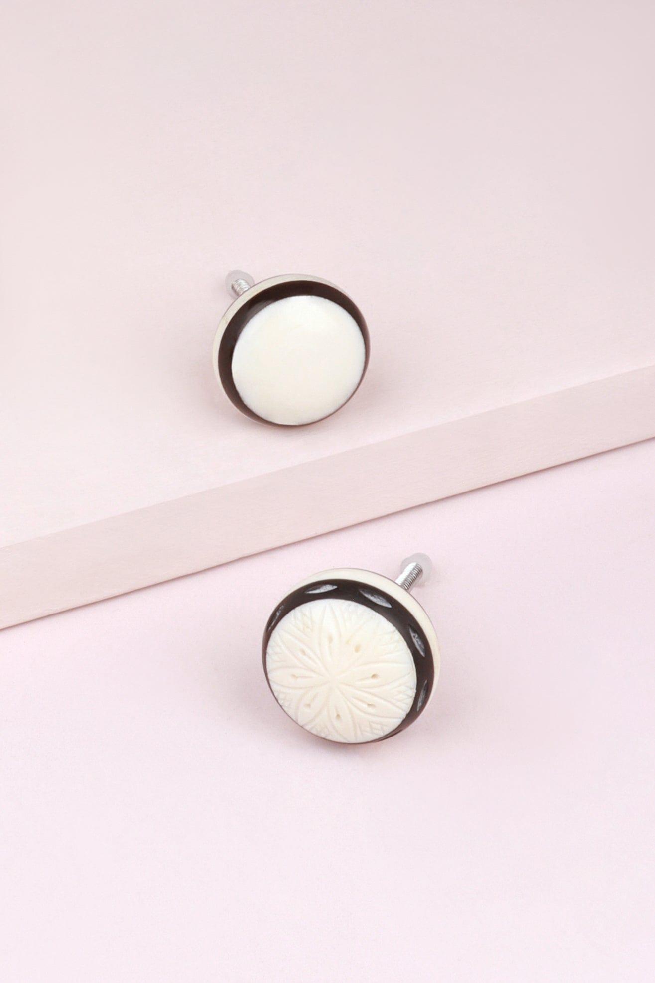 Ivory Horn Bone Door Knobs Refined Cupboard & Drawer Accessories - G Decor