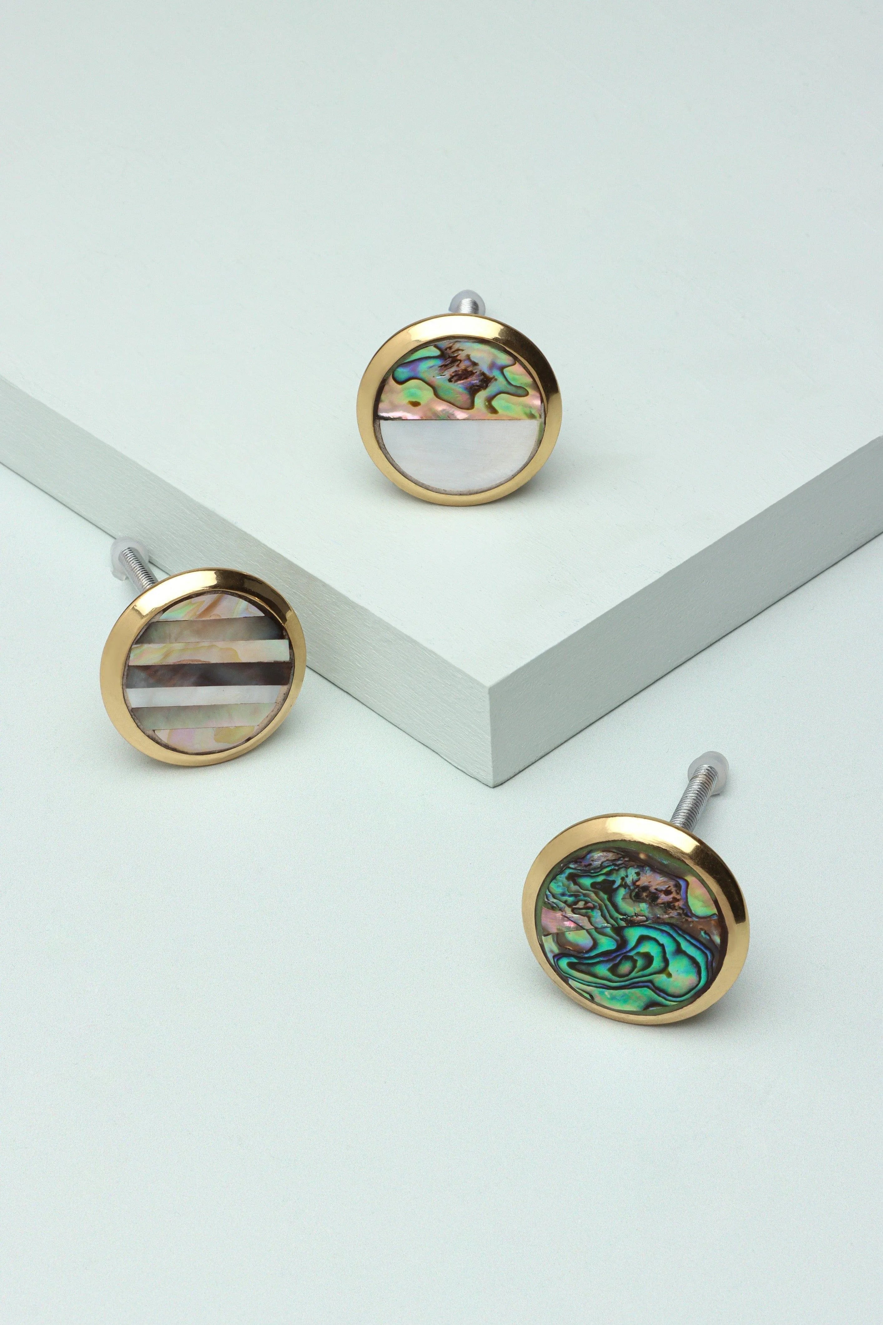 La Belle Mother of Pearl & Gold Brass Drawer Pull Knobs - G Decor