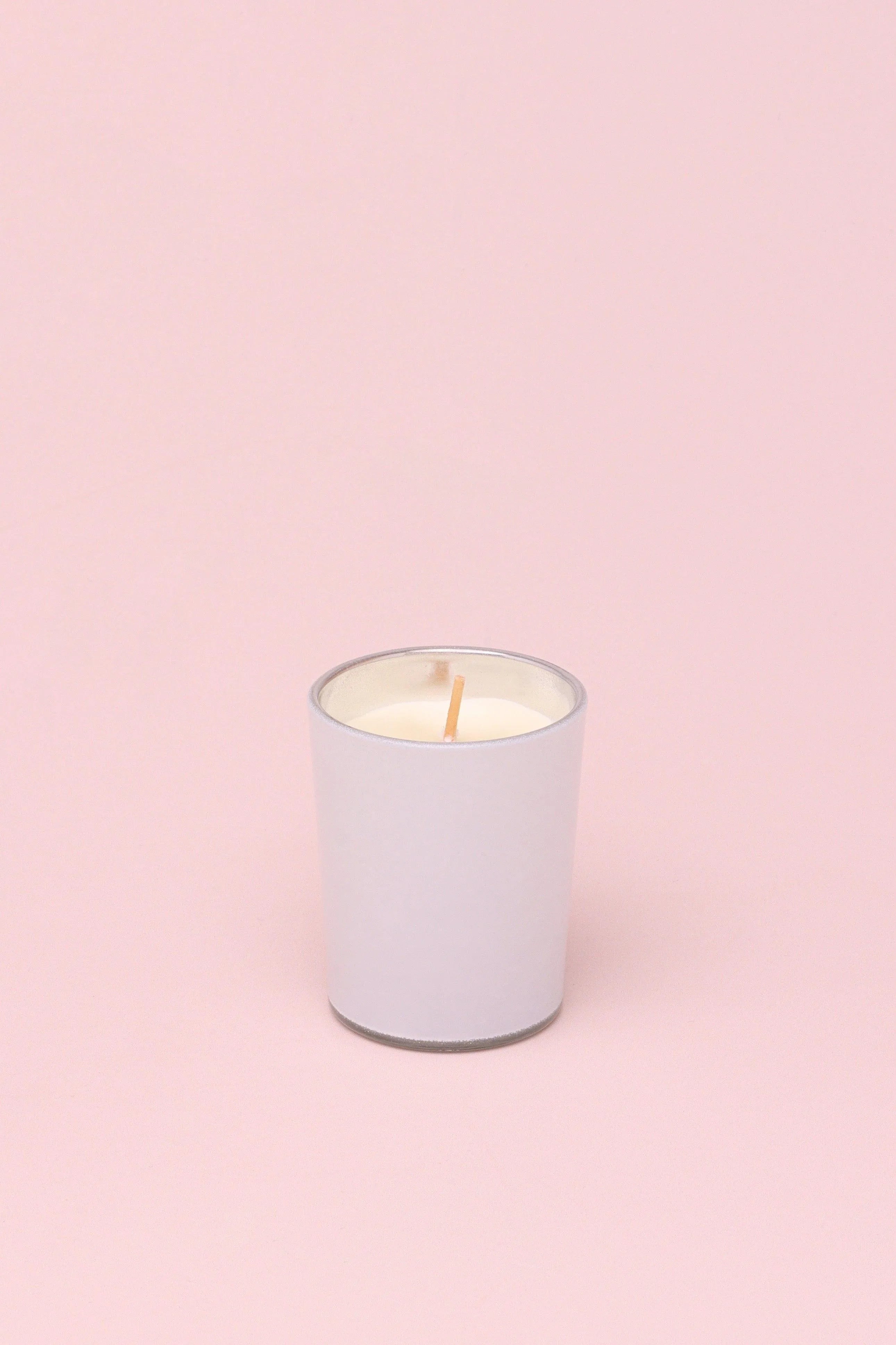 love-slurry-cake-set-of-4-scented-soy-wax-candles-in-gift-box-almond-oat-and-blossom-fragrances-g-decor-16957 - G Decor