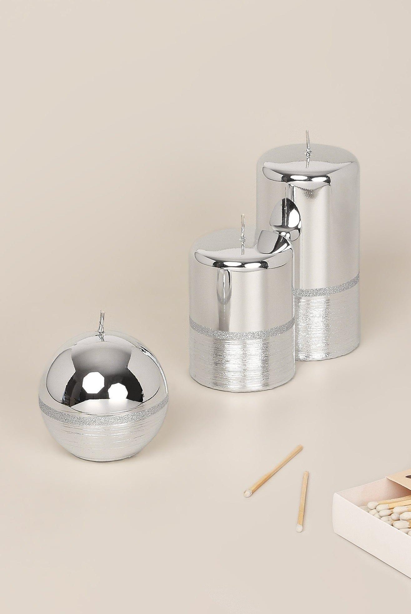 Mirror Glass Effect Limited Edition Hand-Finished Two-Tone Silver Glow Pillar & Ball Candles - G Decor