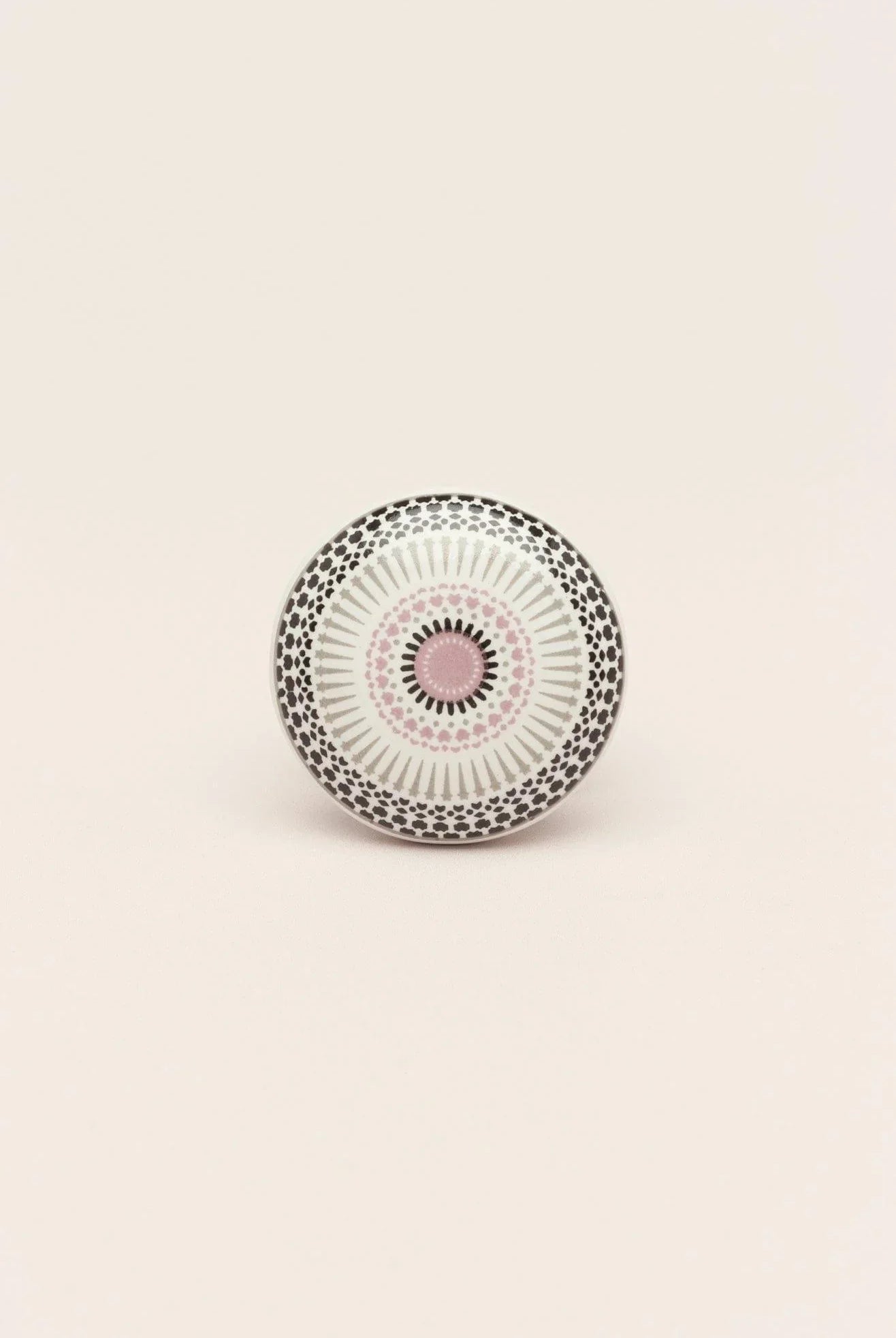 Positive Energy Radiance Handcrafted Patterned Cupboard Ceramic Door Knob - G Decor