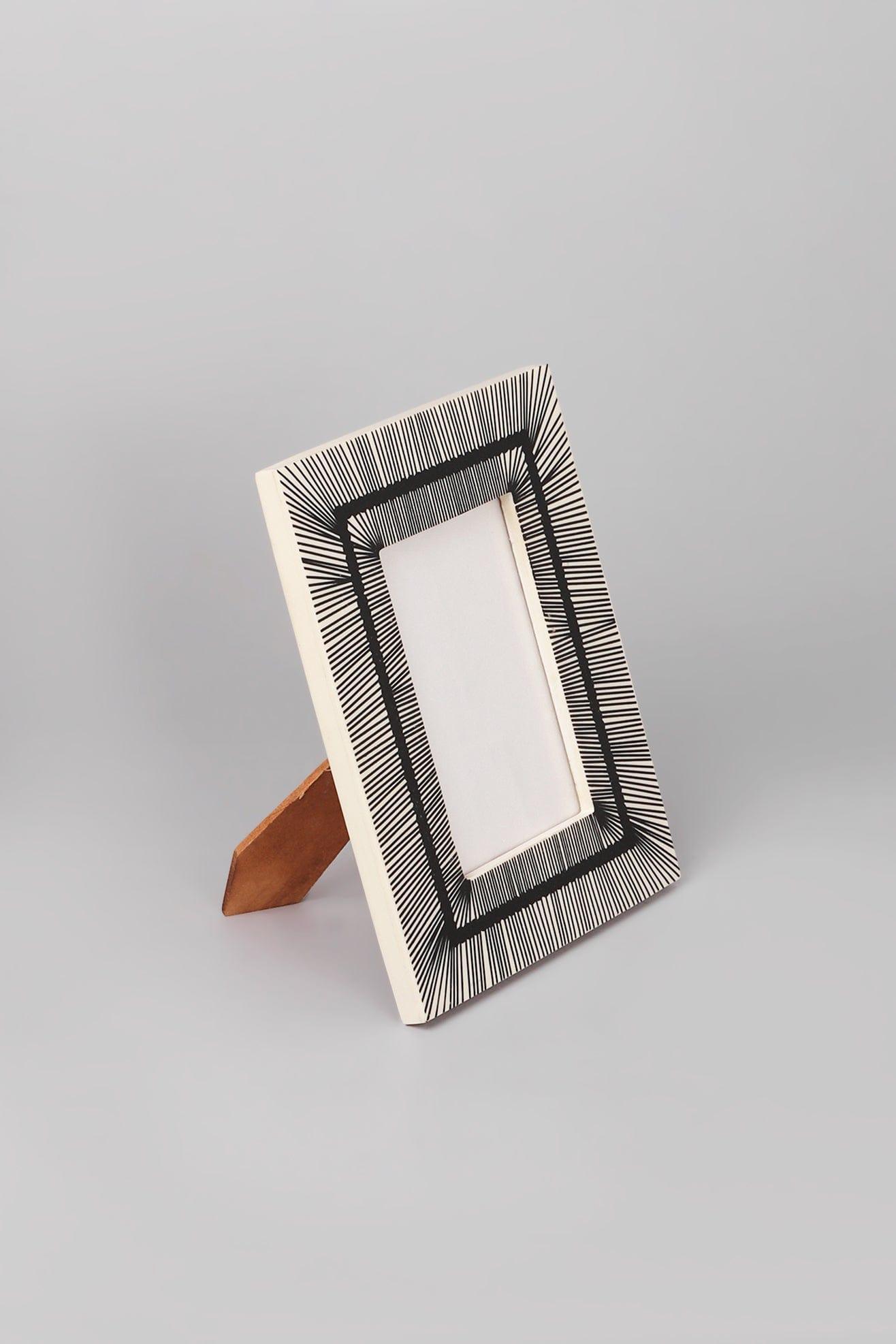Prisma Handcrafted Black Stripes Photo Frame Art Linework Picture Display - G Decor