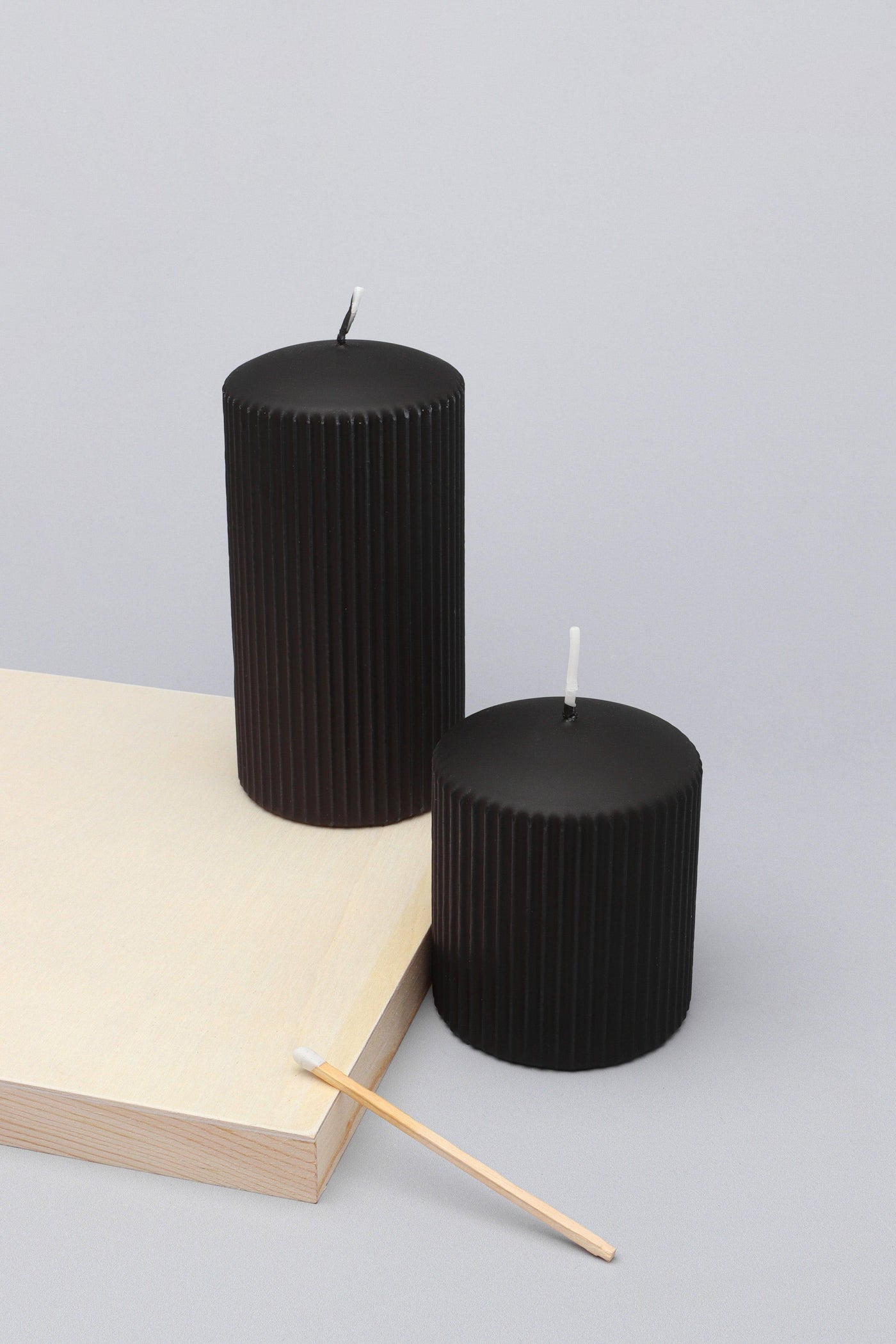 Gdecorstore Candles Black / Set Ribbed Textured Jade Black Gothic Vintage Pillar Candle