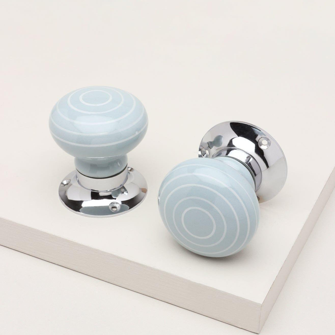 Ringbourne Handcrafted & Hand-Painted Grey Ceramic Mortice Door Handles with White Stripe Rings – Internal Turning Knobs for Bedroom, Kitchen & Interior Doors with Chrome Base - G Decor