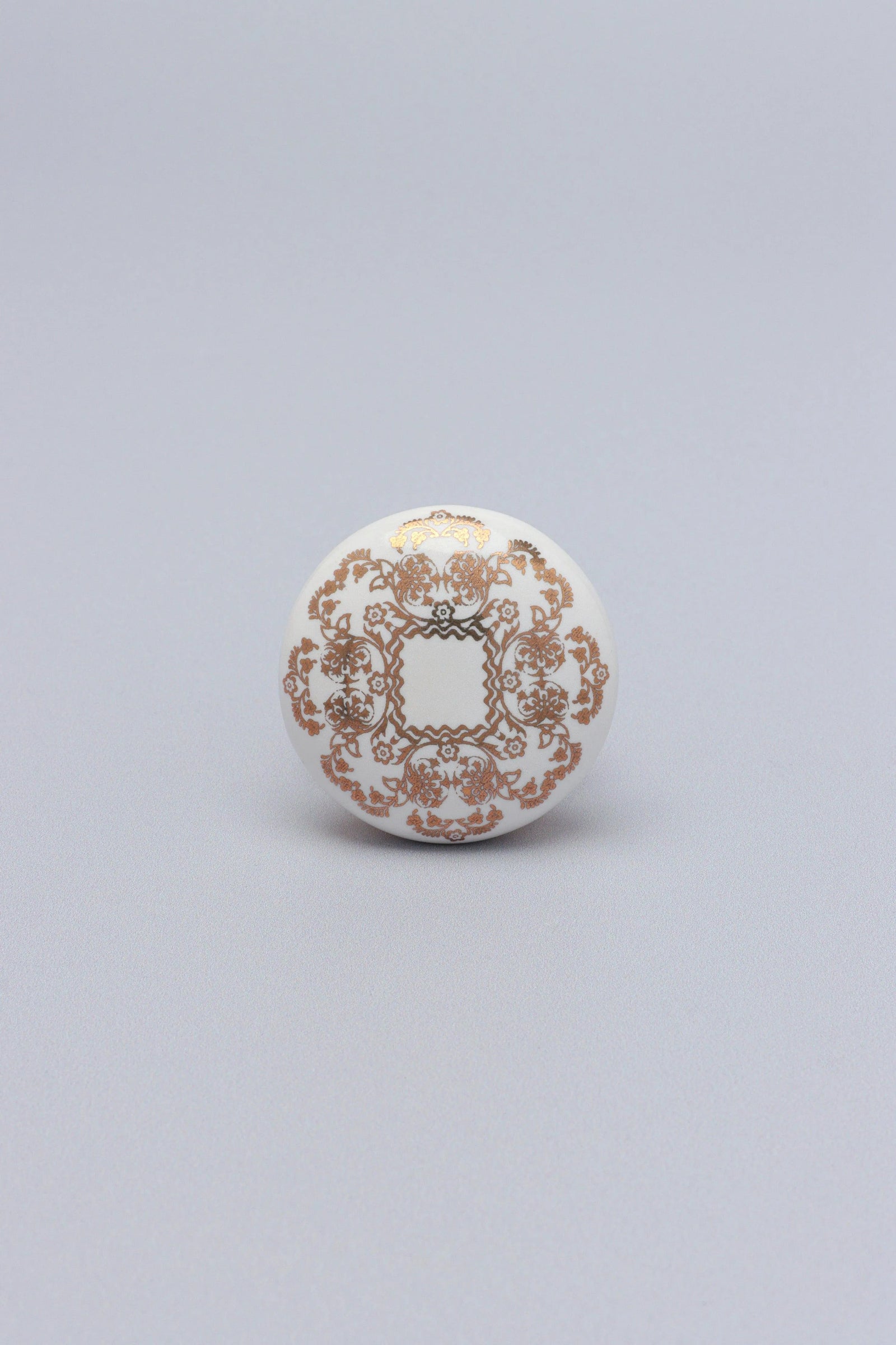 Royal Gold Luxury Ceramic Cabinet Knob Set — close-up view, G Decor