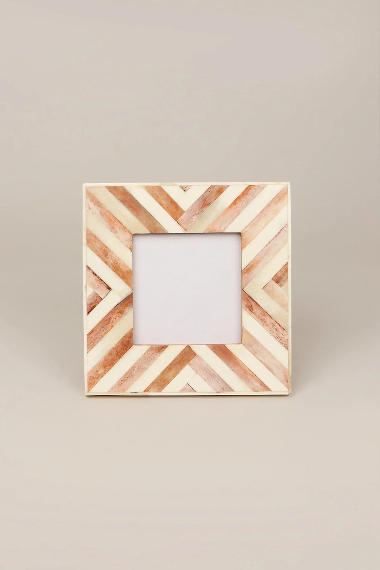 santa-fe-handmade-horn-bone-and-wood-chevron-photo-frame-southwest-picture-display-g-decor-81454 - G Decor