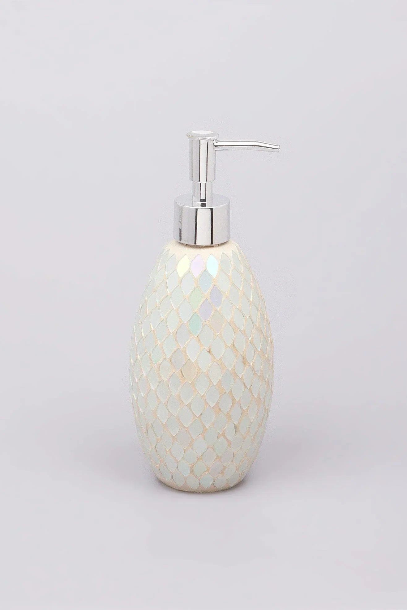 Verona Three-Piece Mermaid Glass Mosaic Bathroom Set — close-up view, G Decor