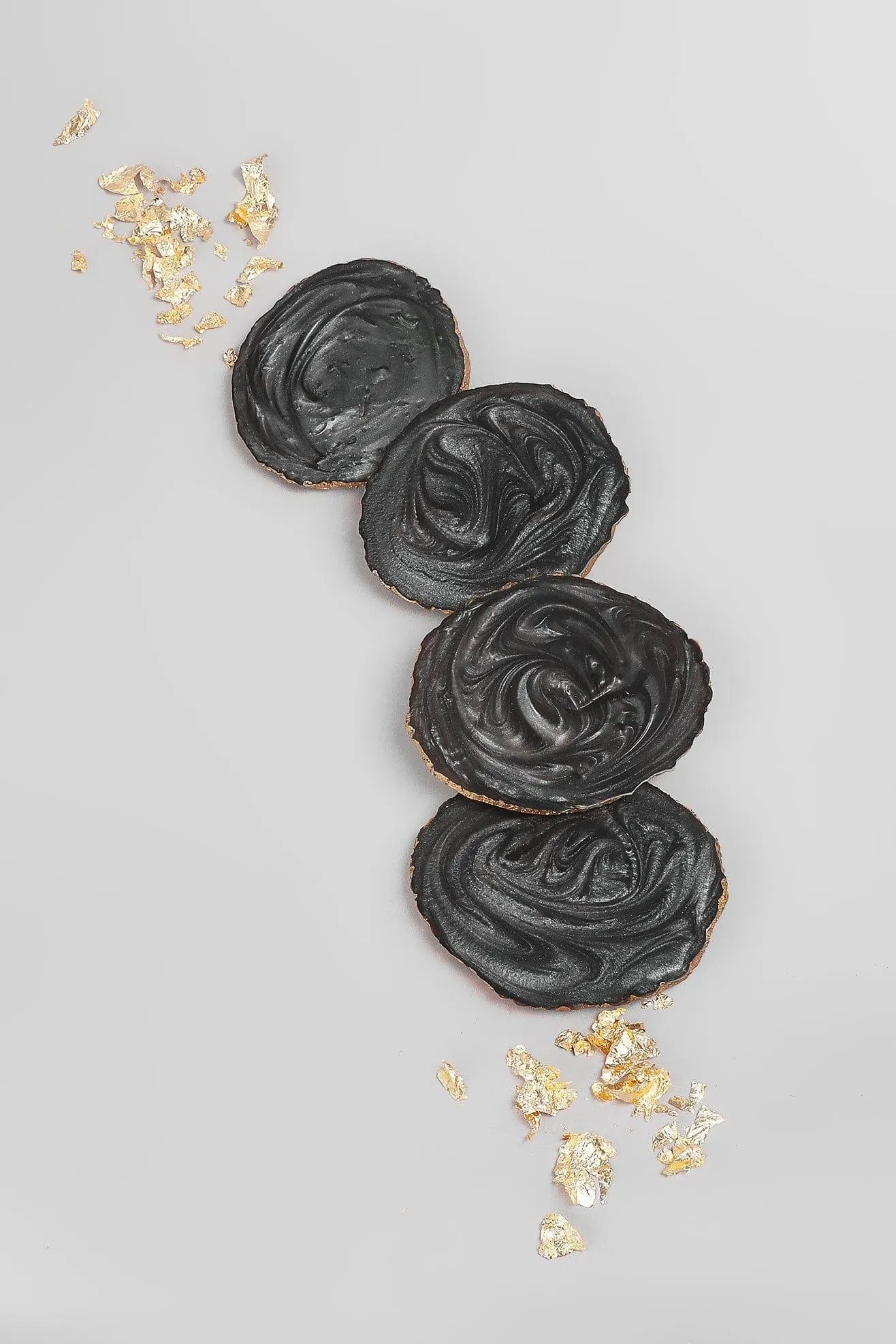 Black Agate Coasters Set of 4 with Holder — close-up view, G Decor