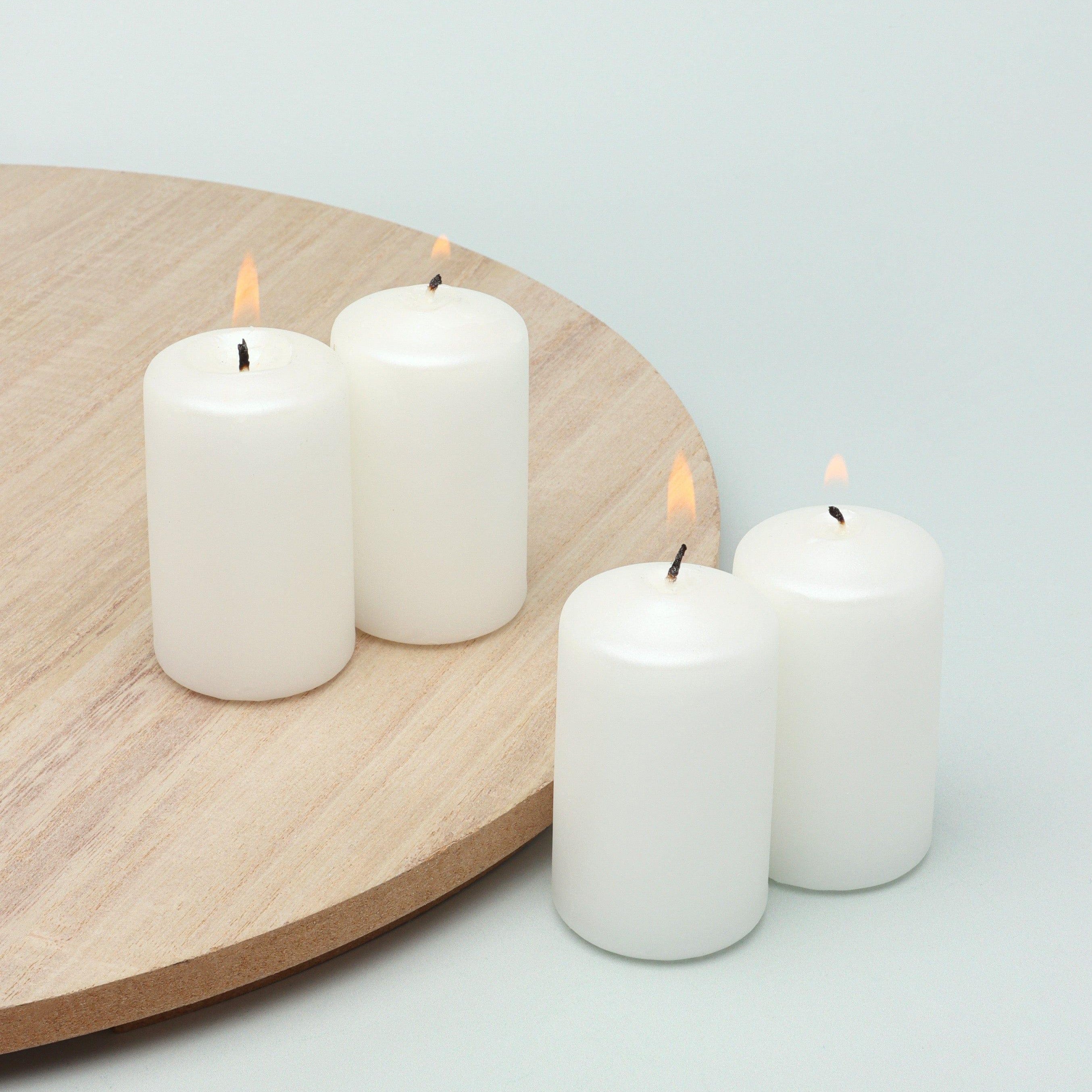 Set Of 4 Varnished Shimmer Pillar Candles White - G Decor