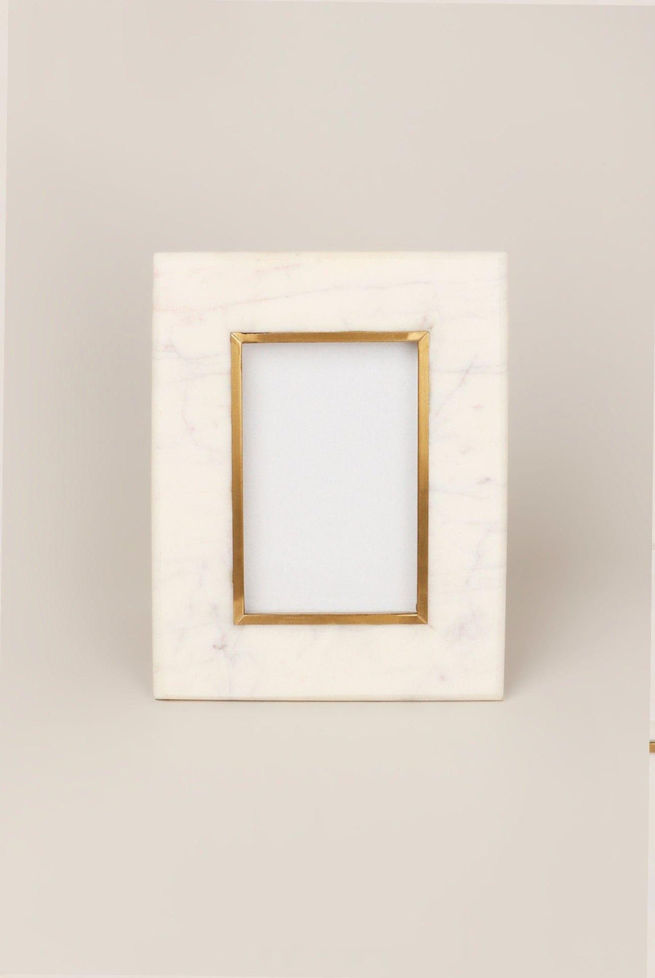 Soléa Dorada Handcrafted White Marble & Brass Photo Frame Stunning Picture Display - G Decor