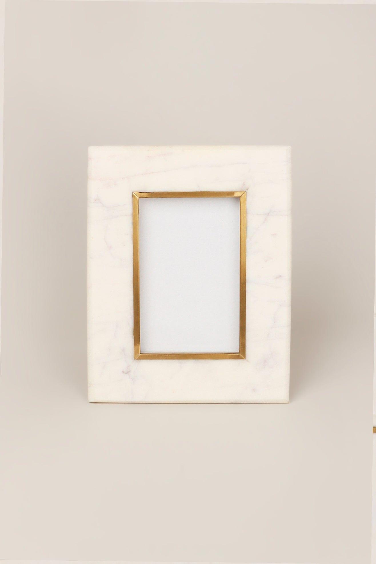 Soléa Dorada Handcrafted White Marble & Brass Photo Frame Stunning Picture Display - G Decor