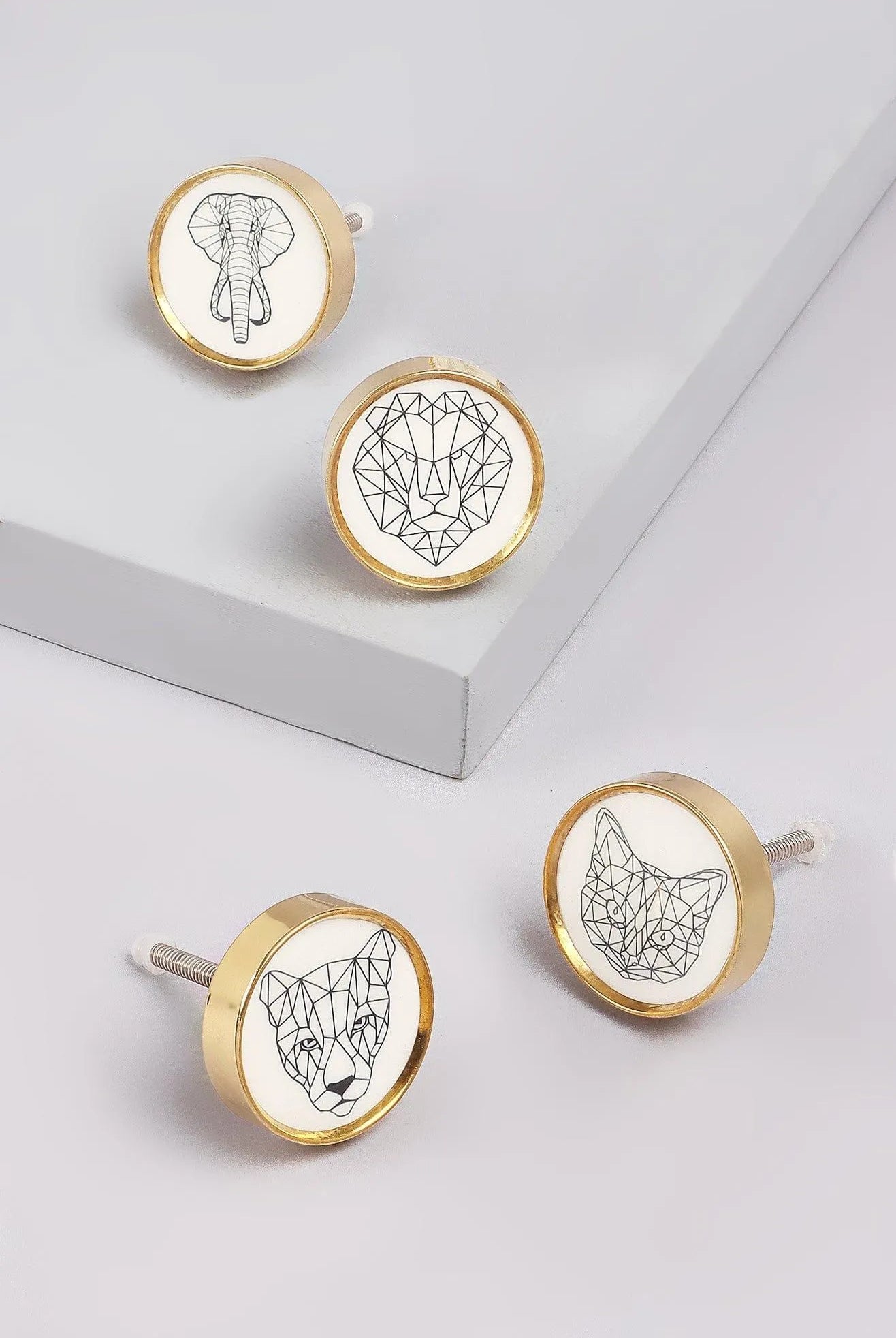 wild-animal-brass-door-knob-decorative-cupboard-and-drawer-handle-g-decor-68294 - G Decor