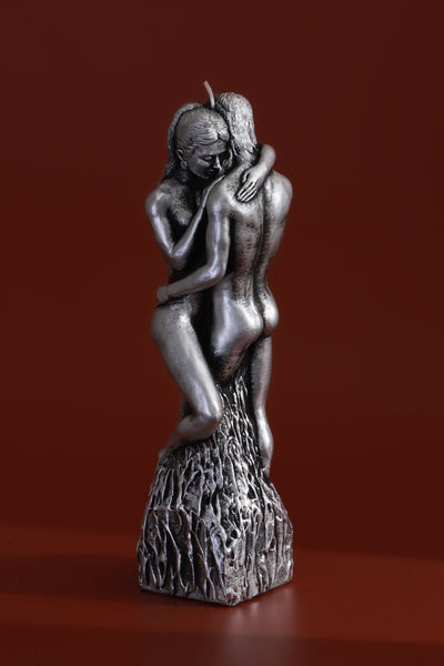 Lovers Embrace 3D Silver Pillar Candle