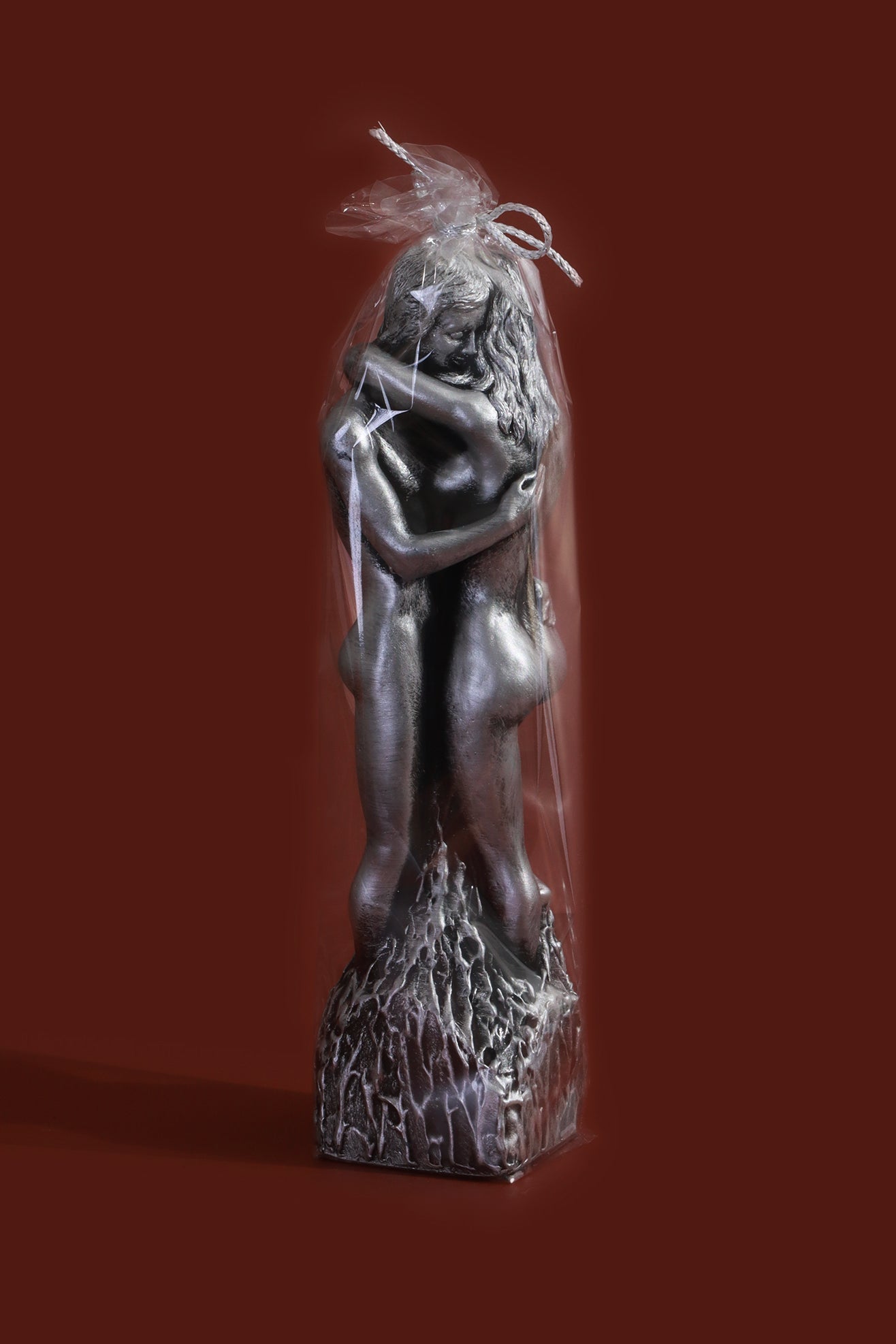 Lovers Embrace 3D Silver Pillar Candle