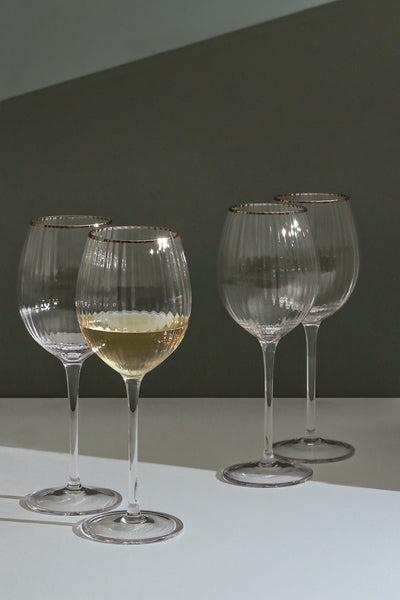 Set of 4 Ribbed Wine Glasses with Silver Rim
