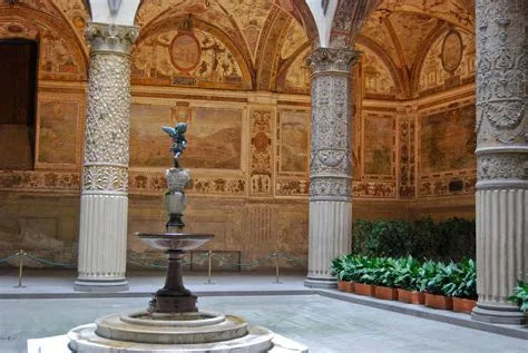 OIP - G Decor