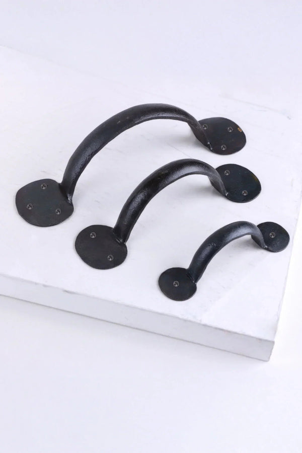 Penny End Hand-Forged Iron Pull Handle in Beeswax — Multipack