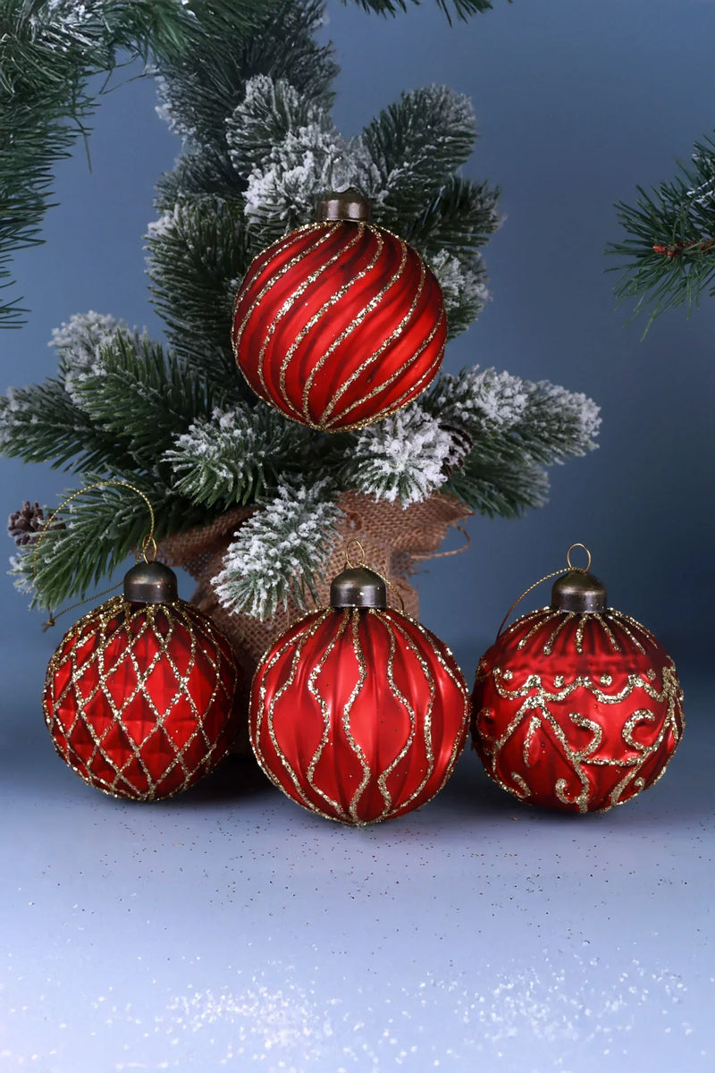 Hand-Painted Satin Red Glass Christmas Baubles — Set of 4