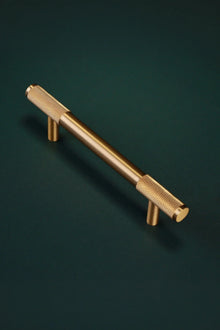 Mayfair Knurled Brass Bar Pull Handle in Satin Brass