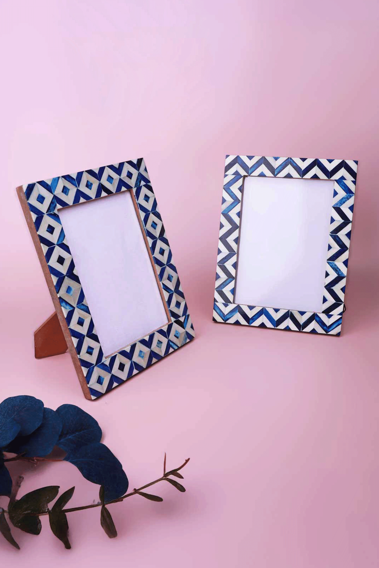 Handcrafted Andalusian Mother of Pearl Photo Frame Blue Picture Display - G Decor