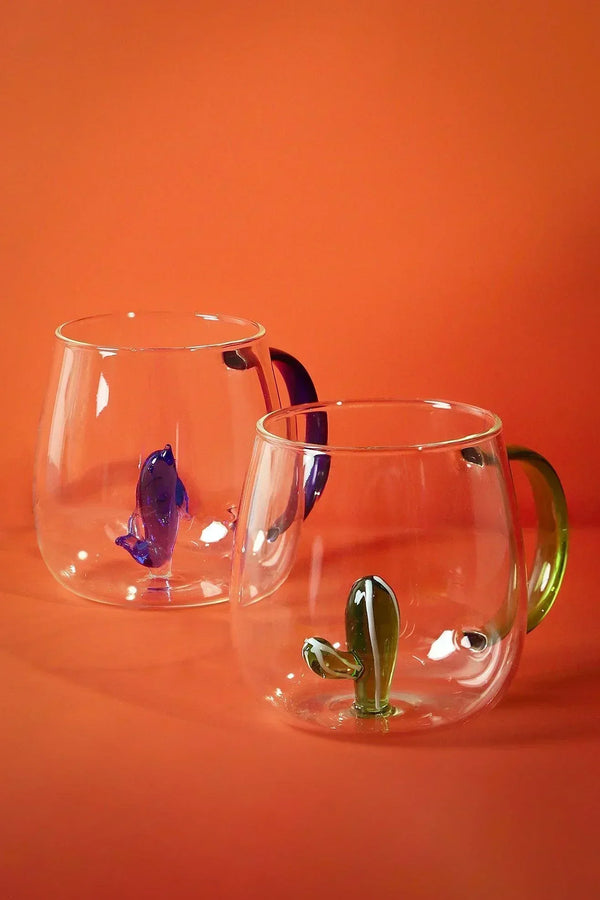 Mug en verre surprise avec figurine 3D cachée
