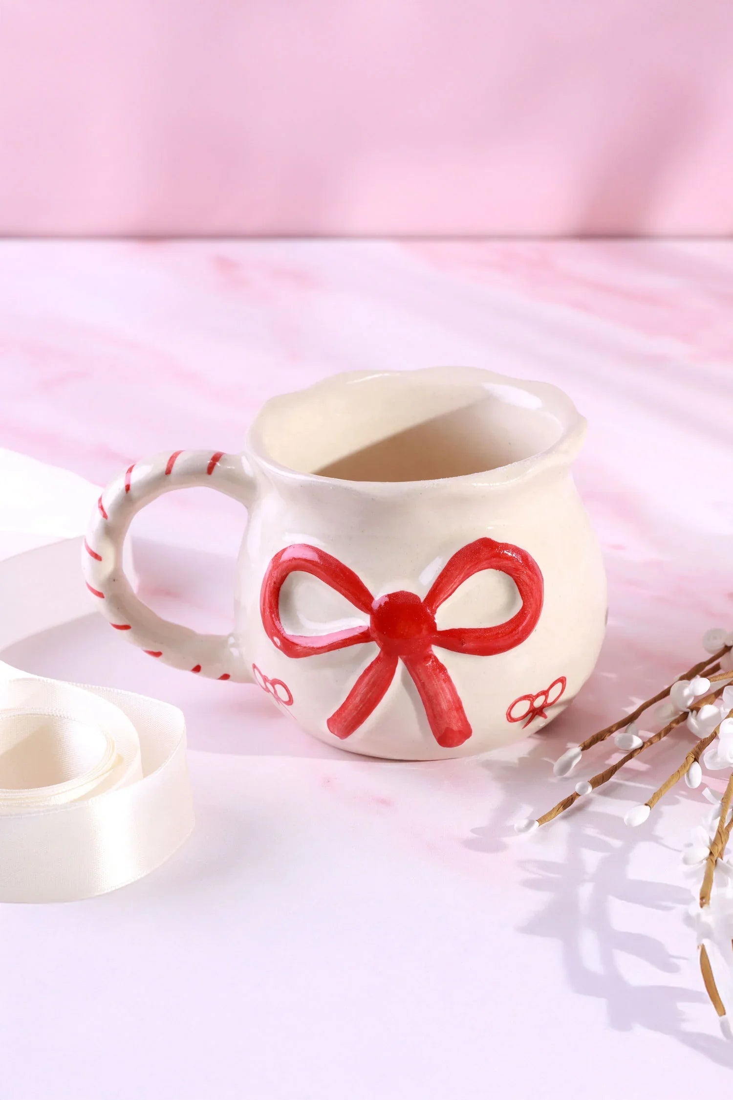 Handmade &amp; Hand-Painted Red Bow Gift Mug Ceramic Tea &amp; Coffee Cup with Ribbon Design - G Decor