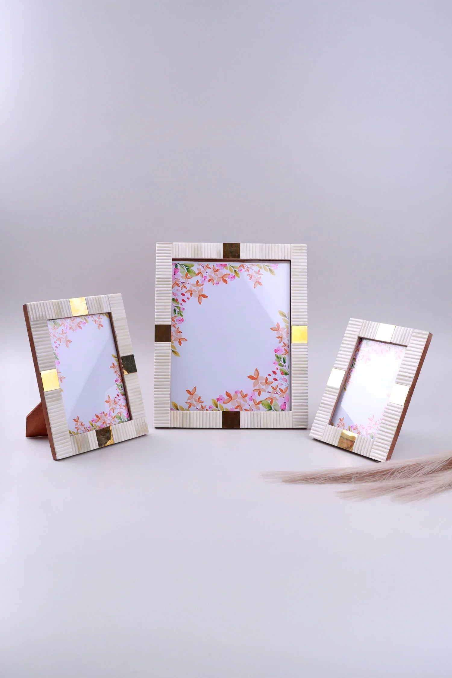 Julienne Handcrafted Horn Bone Photo Frame Ribbed Cream with Aged Brass Inlay Picture Display - G Decor