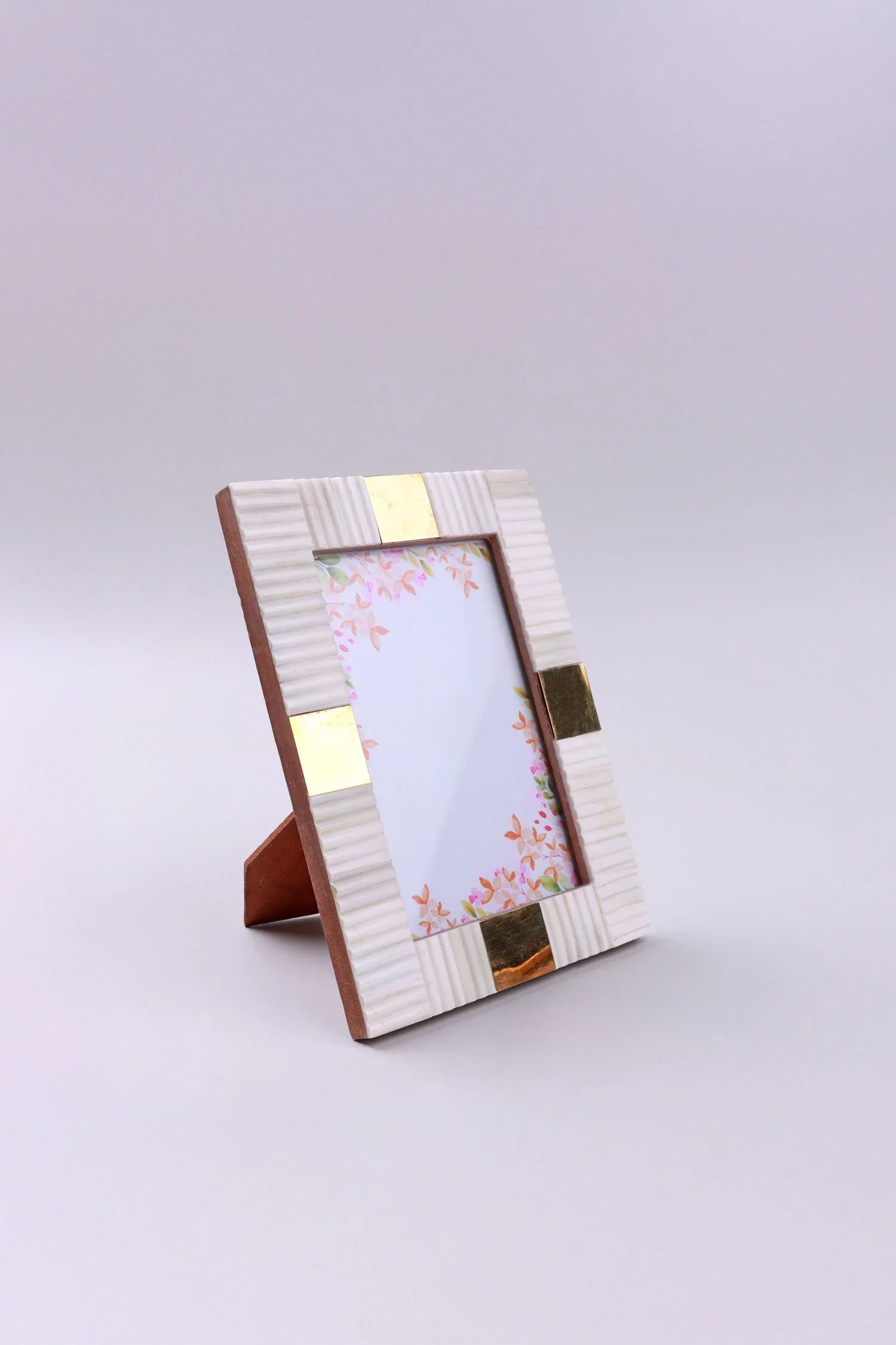 Julienne Handcrafted Horn Bone Photo Frame Ribbed Cream with Aged Brass Inlay Picture Display - G Decor