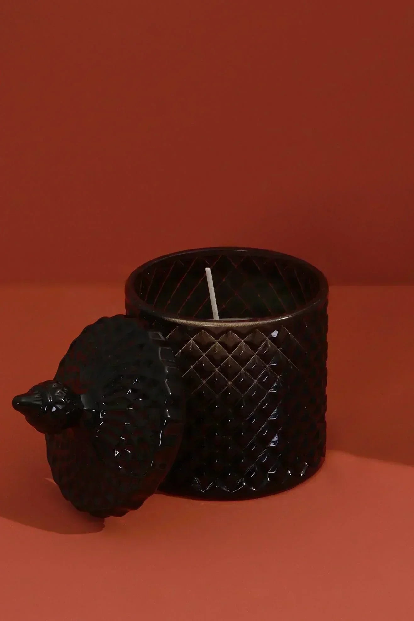 Misumi Scented Sandalwood Candle, Black Diamond Jar — close-up view, G Decor