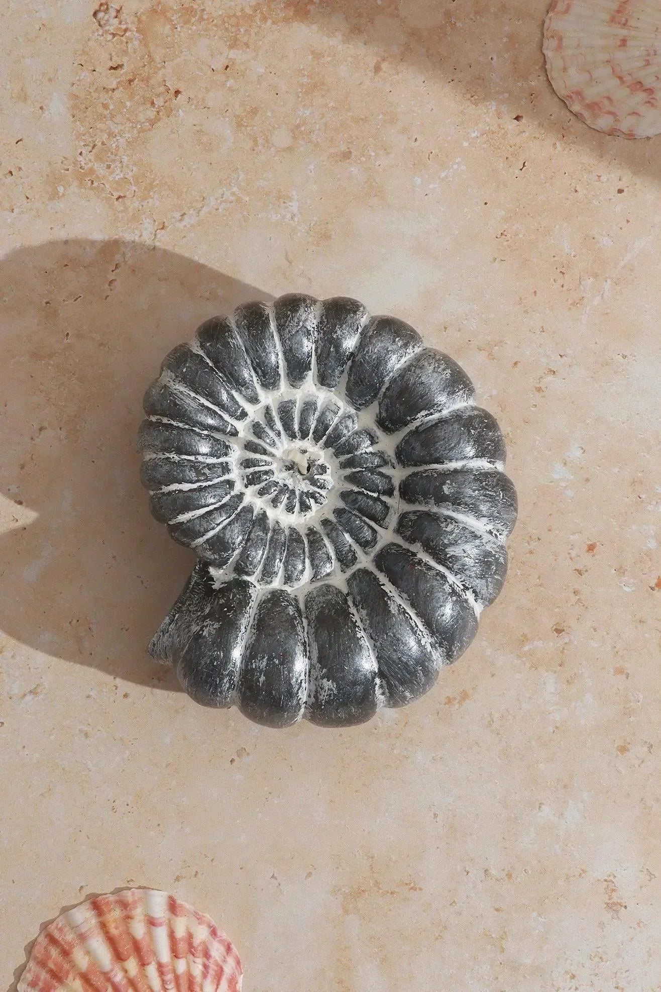 Ocean Tides Artisan Scented Candle Handcrafted Grey Coastal Shell Design with Fresh Ocean Fragrance - G Decor