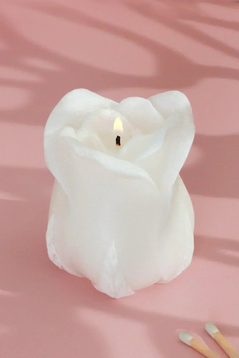 Rosabella Pure Eternal Bloom Sculpted Rose Candle in Soft White