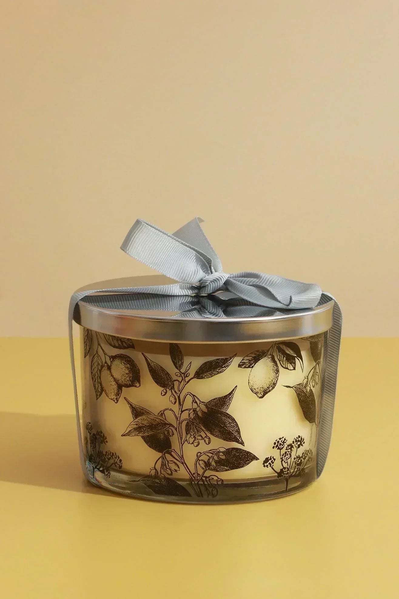 Sicilia Verde Soy Wax Scented Candle in Sandalwood Lime and Basil — lifestyle view, G Decor