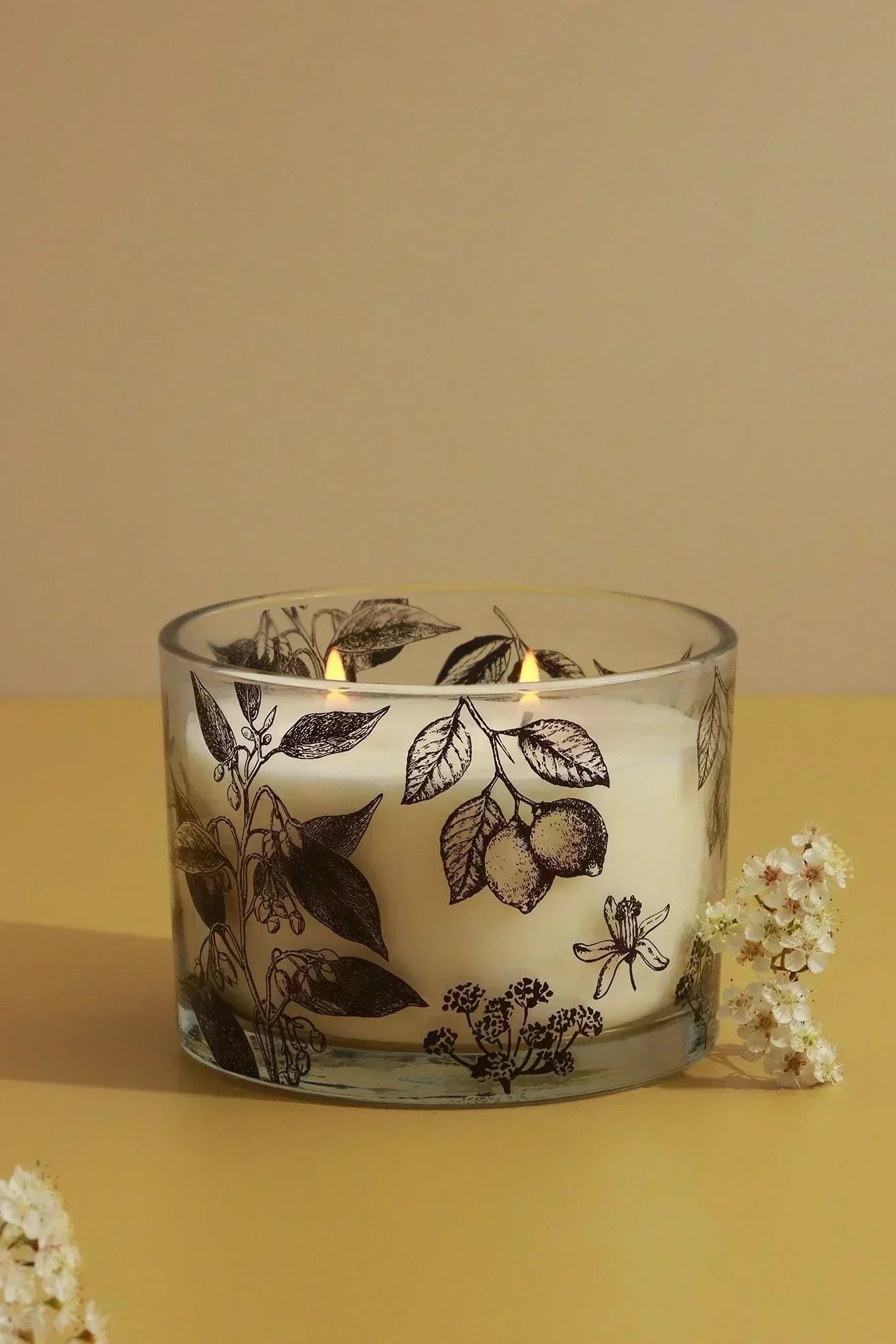 Sicilia Verde Soy Wax Scented Candle in Sandalwood Lime and Basil — alternate view, G Decor