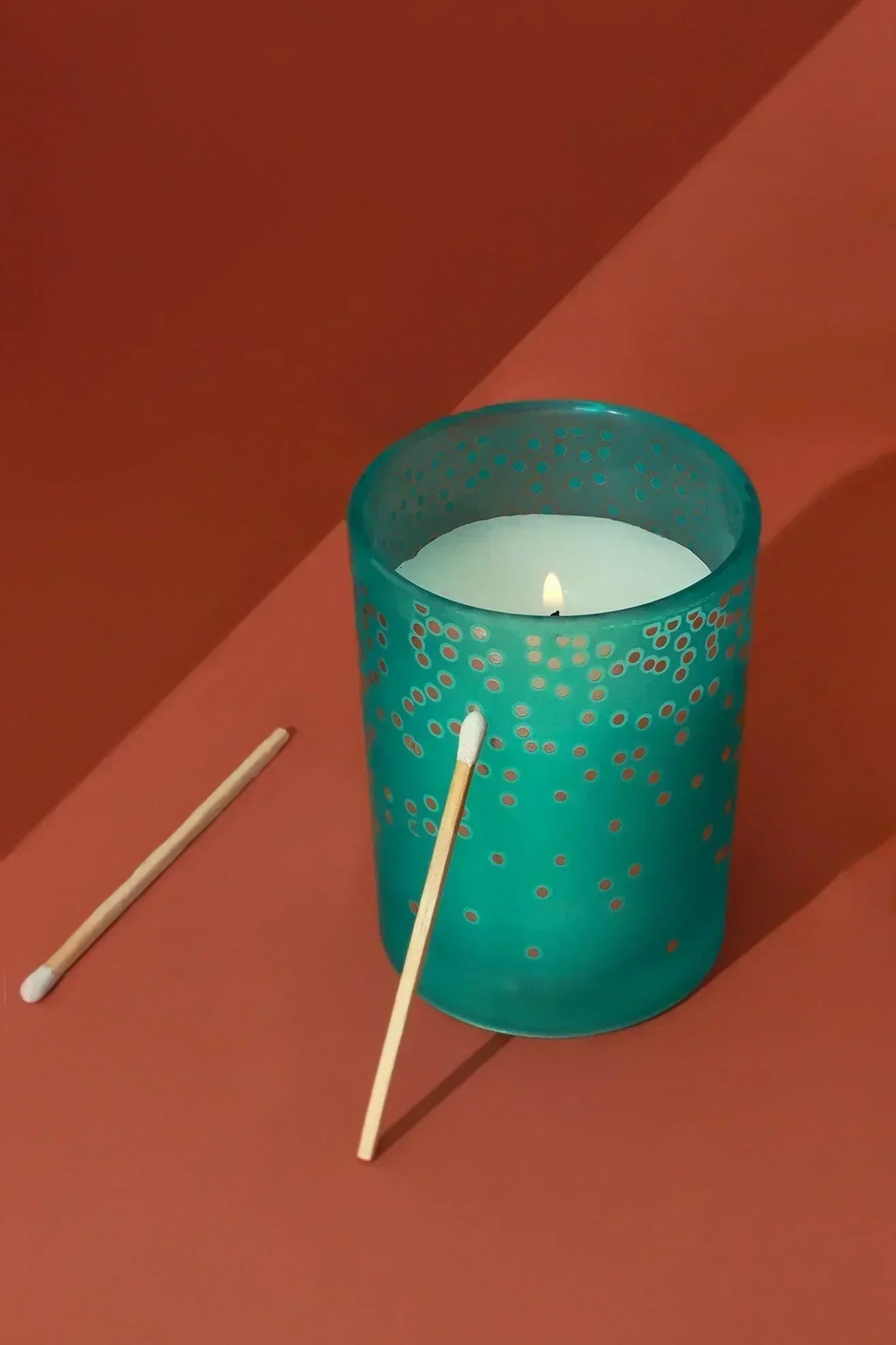 Zesty Tropical Pineapple Scented Candle in Blue Polka Dot Glass Jar — alternate view, G Decor