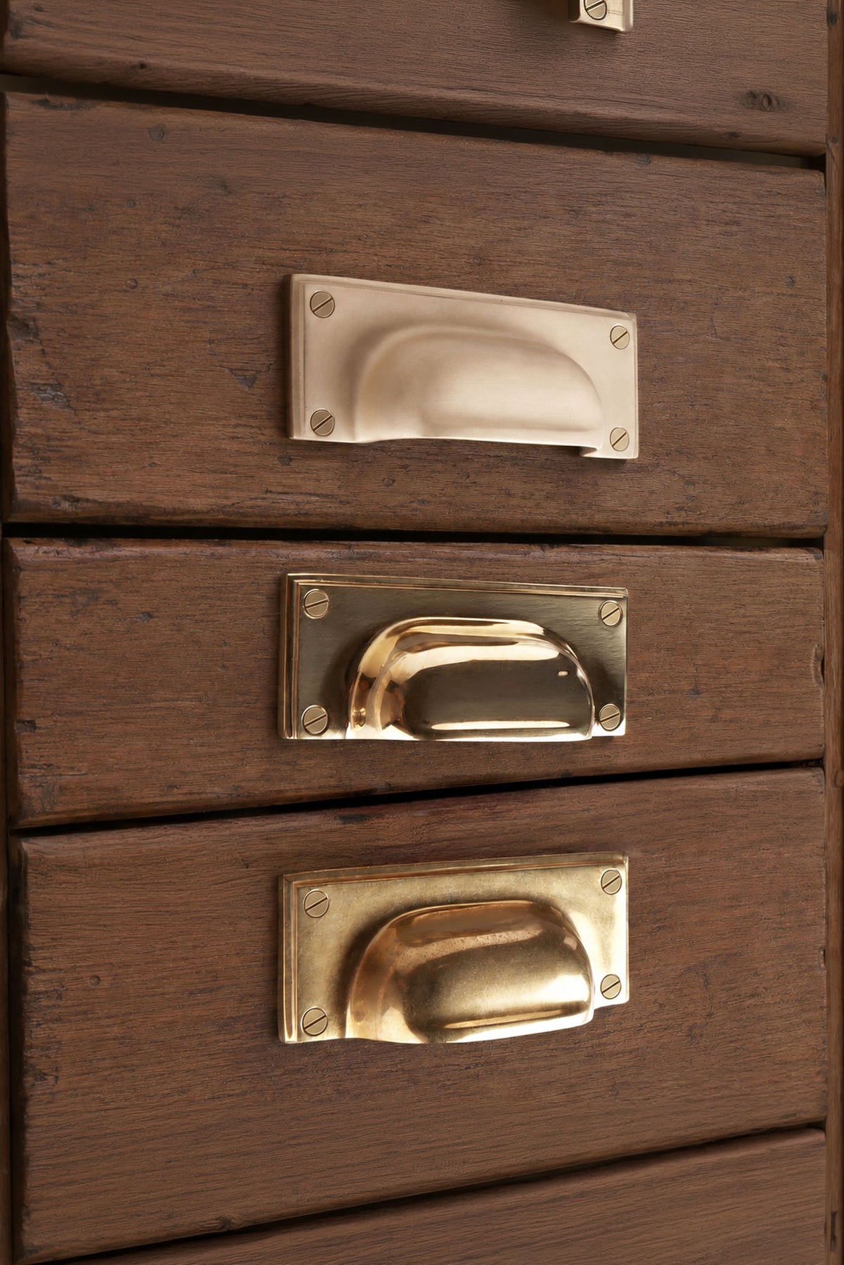 Square plate cup pull in polished, aged and satin brass