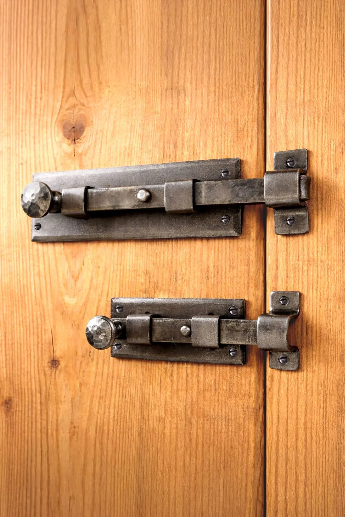 Hand-Forged Hammered Iron Sliding Door Bolt in Pewter Finish