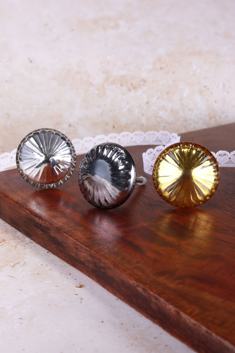 Obsidian Solstice Round Glass Cabinet Knob