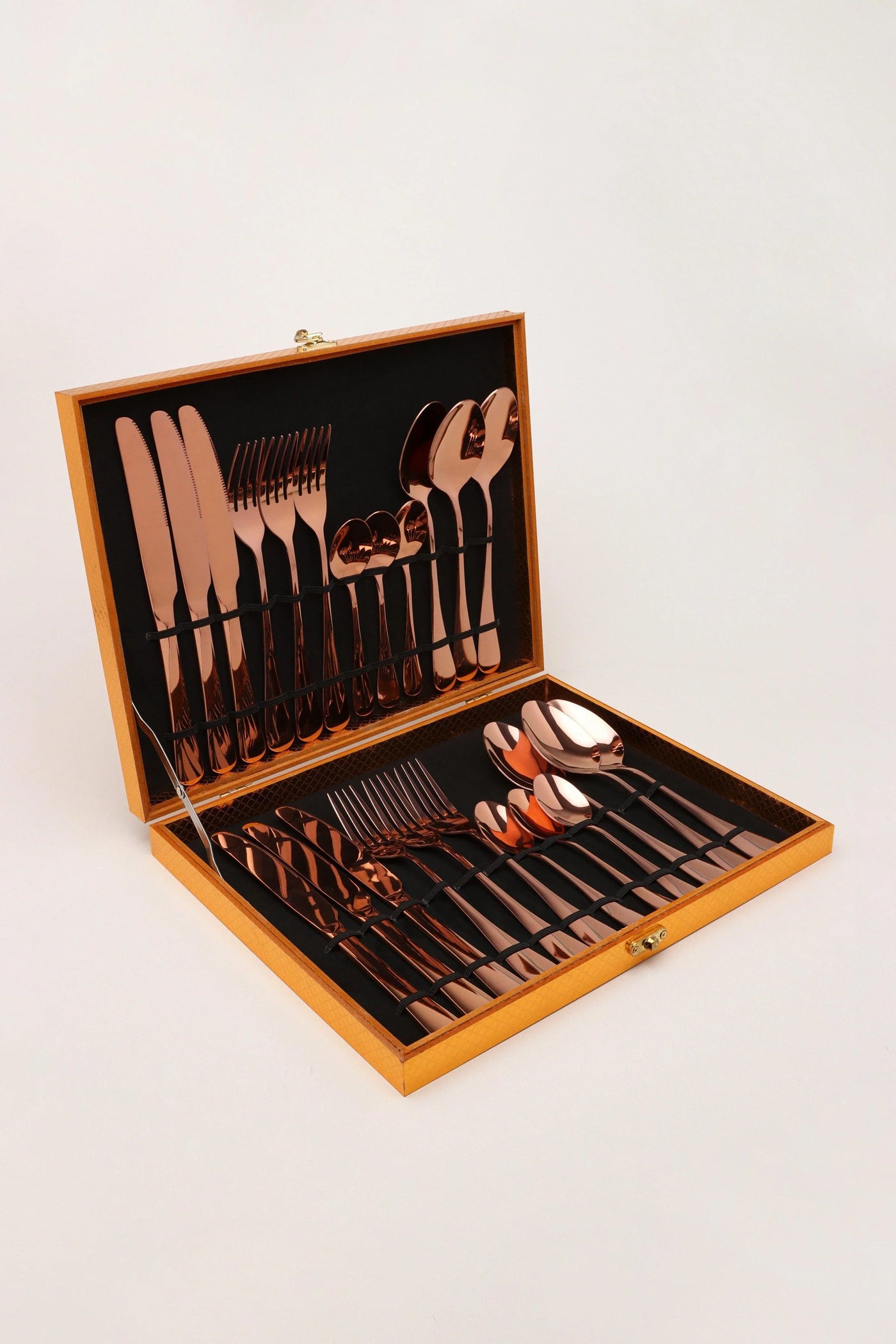 Coffret cadeau de 24 couverts en acier inoxydable et métal doré rose Vermont
